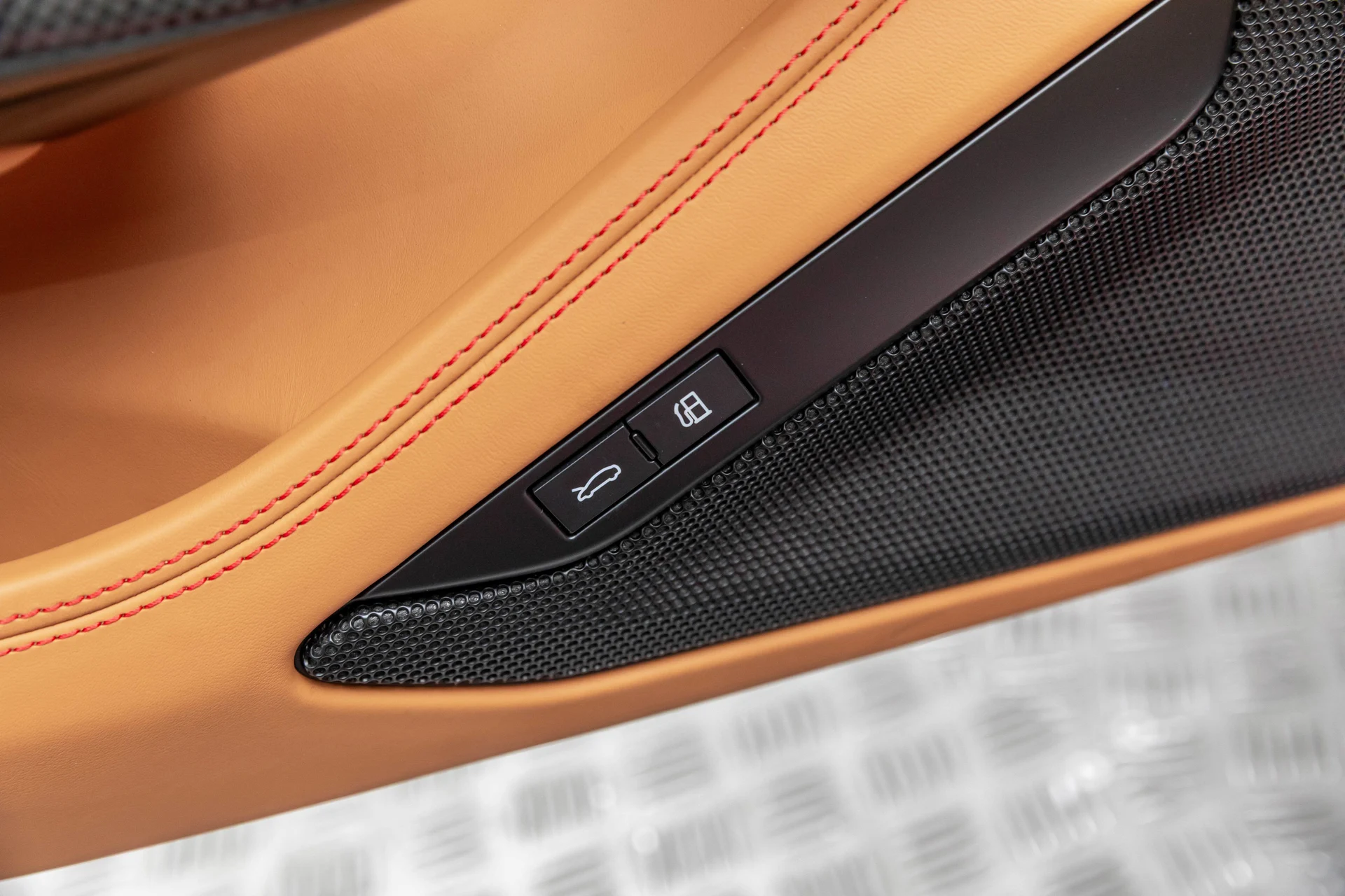 mph015_1824416351_609d02d9cd61410889b08ec0dd51730f_2dedfc585c