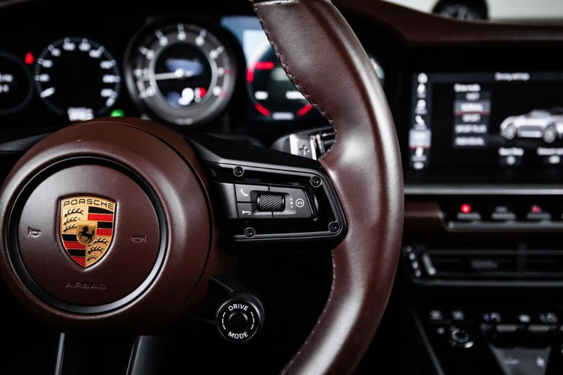 mph015_182612_Zkn9x4i5_W29_rlchpau_Tr_D4i4_RM_e6b908a1ba