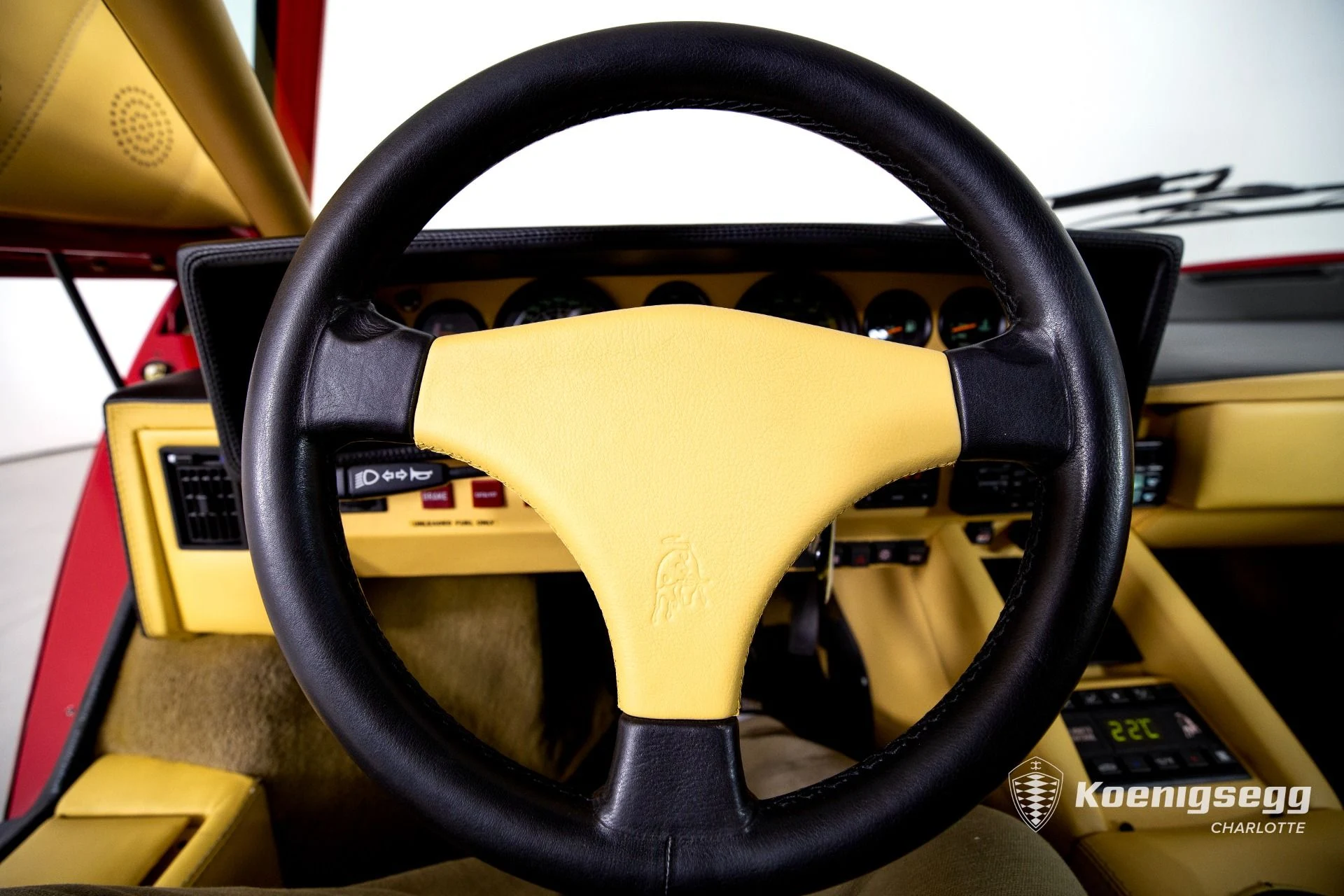 mph015_182837653_Used_1989_Lamborghini_COUNTACH_25_TH_Anniversary_Edition_1774639903_4230a4b87f