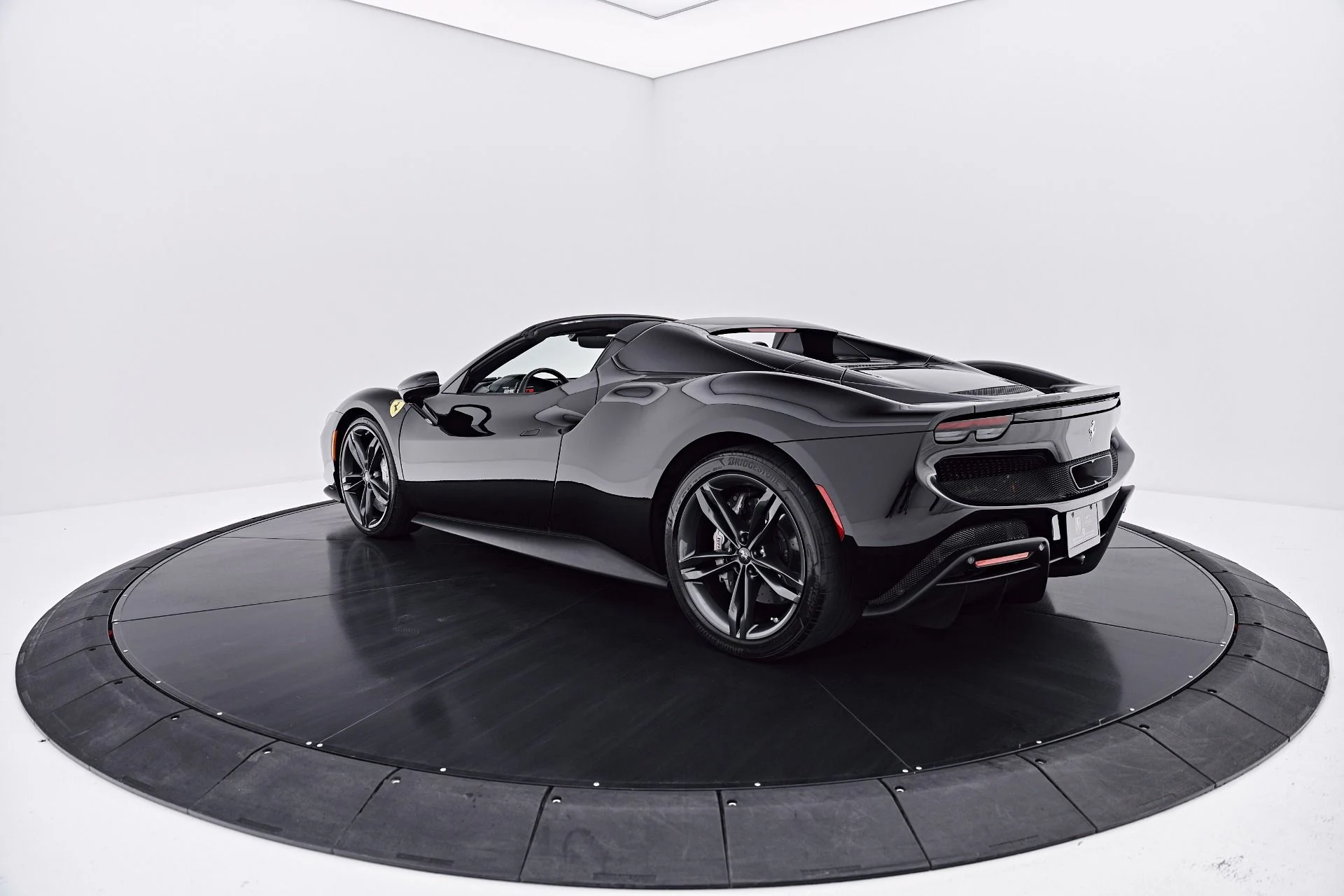 mph015_1829442891_Used_2024_Ferrari_296_GTS_1787614495_11c08a1b7c