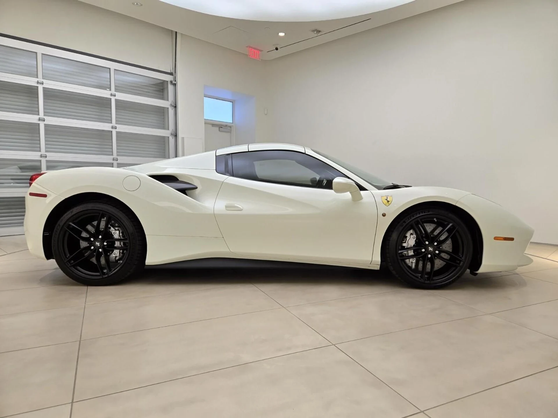 mph015_1831111137_Used_2019_Ferrari_488_Spider_1761634734_b38b3673eb