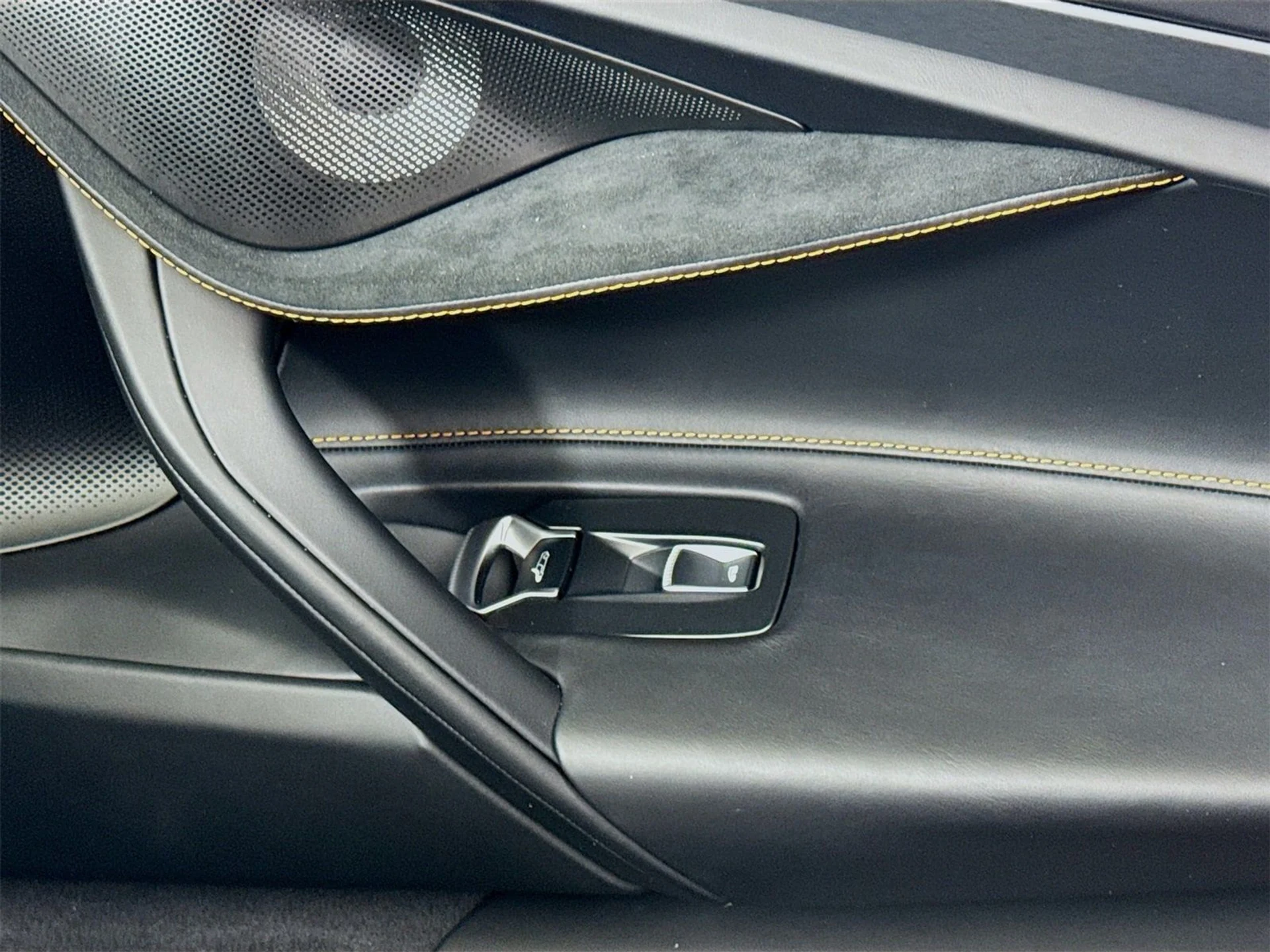 mph015_184275614_8e3e96ef79c87f31452bb05d965056e2x_63529c73e0