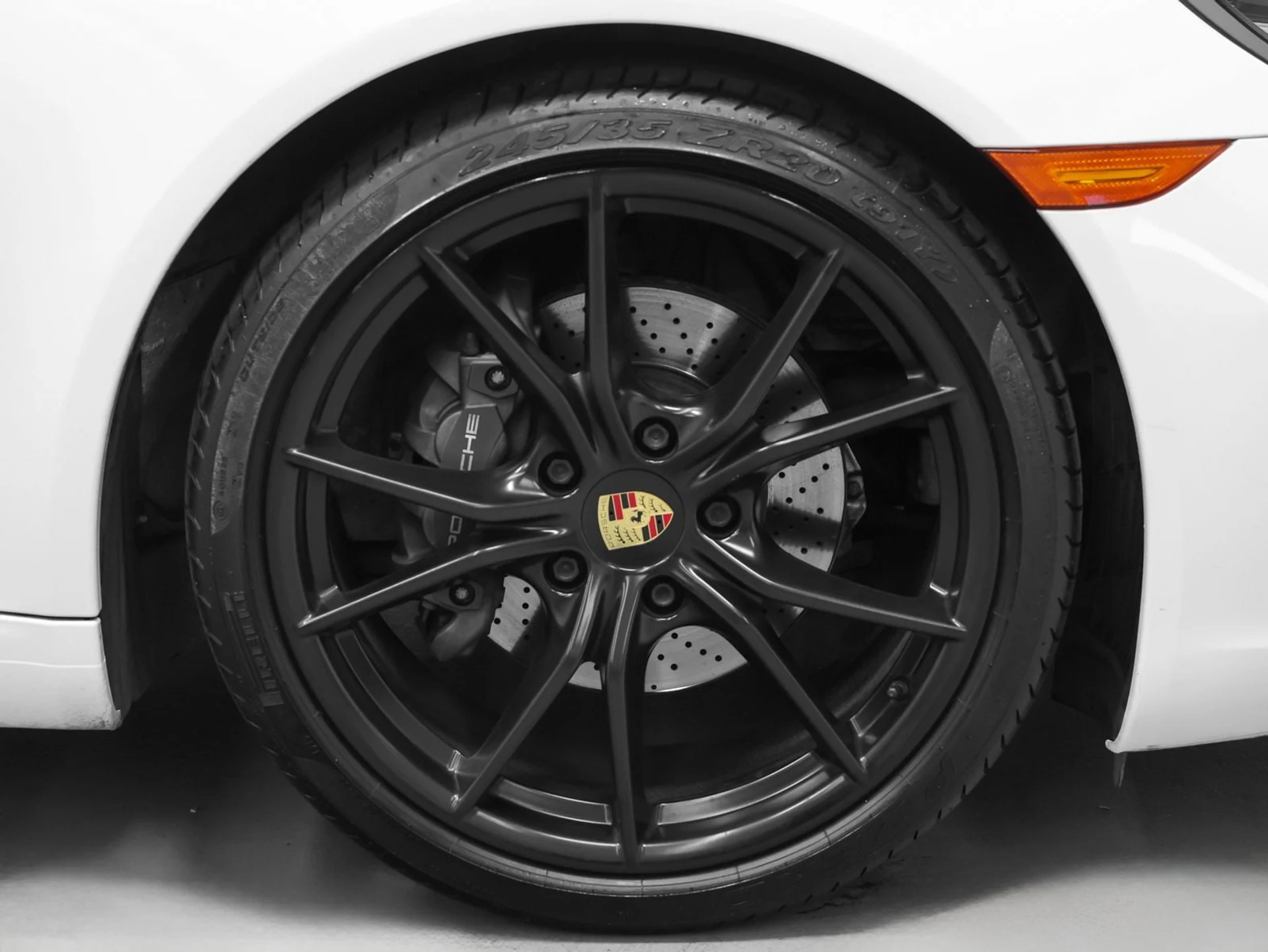 mph015_184757761_16_f9a2595dc3