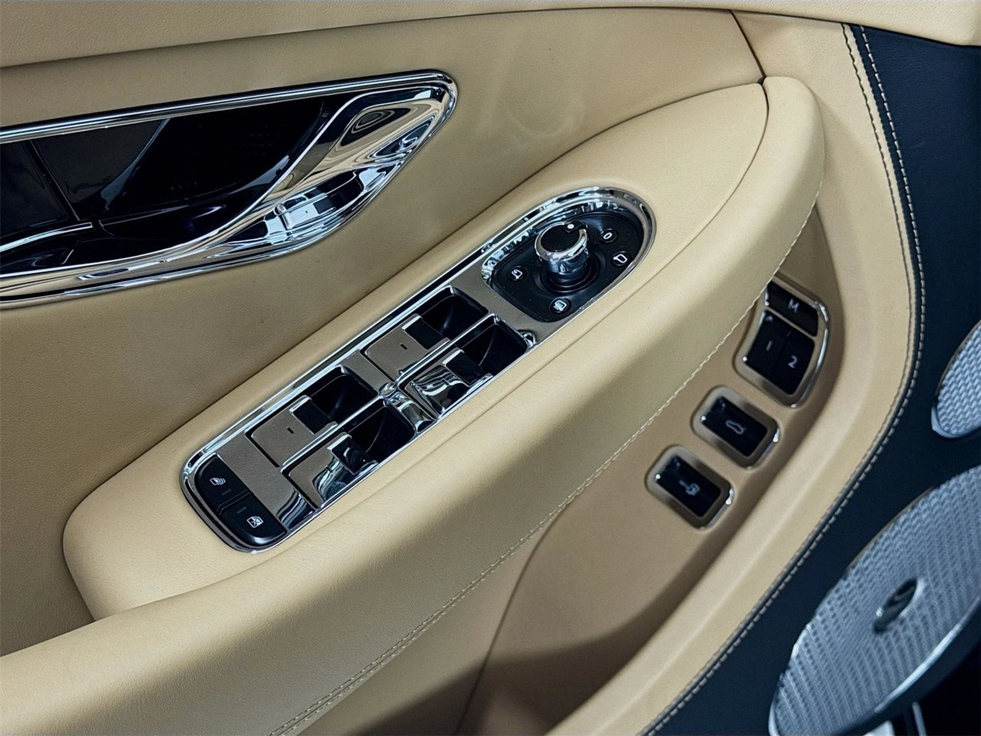 mph015_1848190128_2e266d98efe8d8db6f1feaadfc74ce88x_6cfbda0d2b