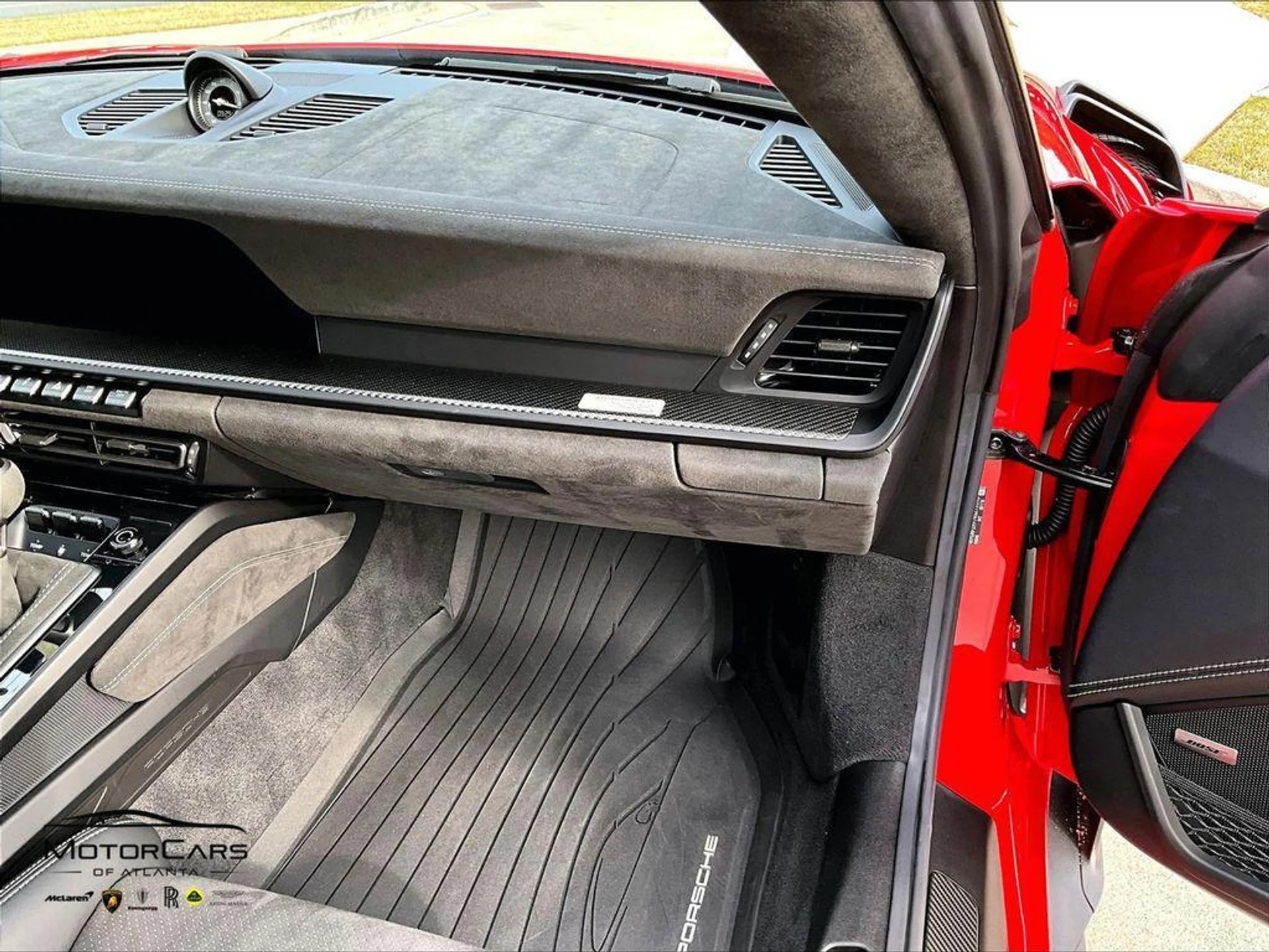 mph015_1848647874_USI_Ogw_BO_Rv_M_Mkak_Bod19h2_I30k_5b5c95312a