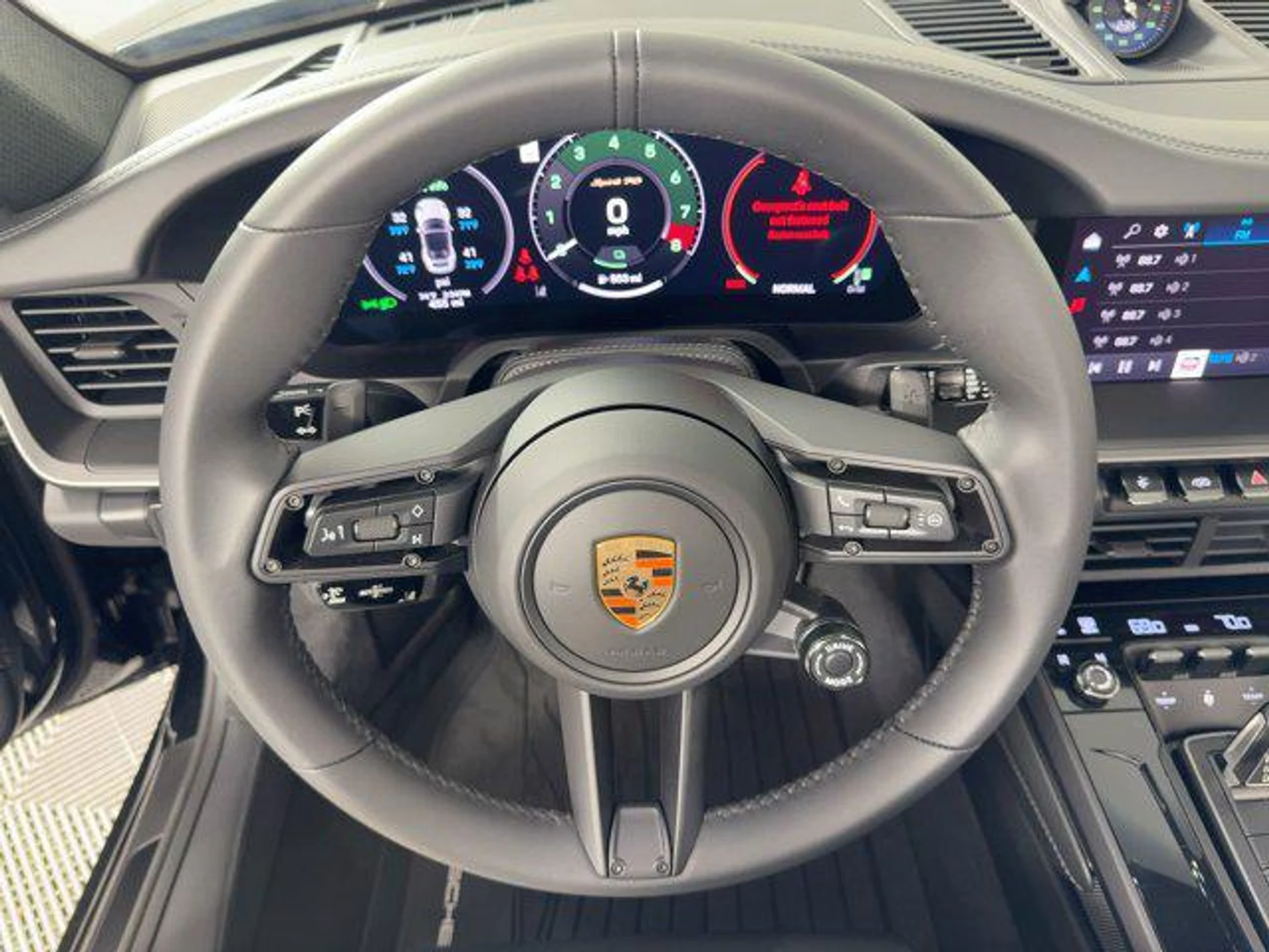 mph015_1849581509_hcej_P_Eo_TUE_5e9_No_S5_Jum_NWS_5f_BE_7c6e7892f8