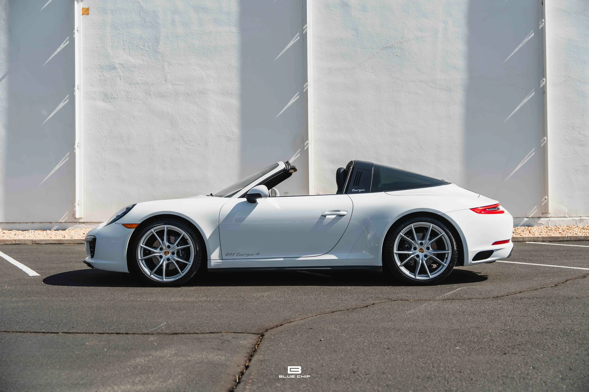 mph015_185060196_6a30826b81c7dfac60a02bcf_2019_Porsche_911_16_1a90c72882