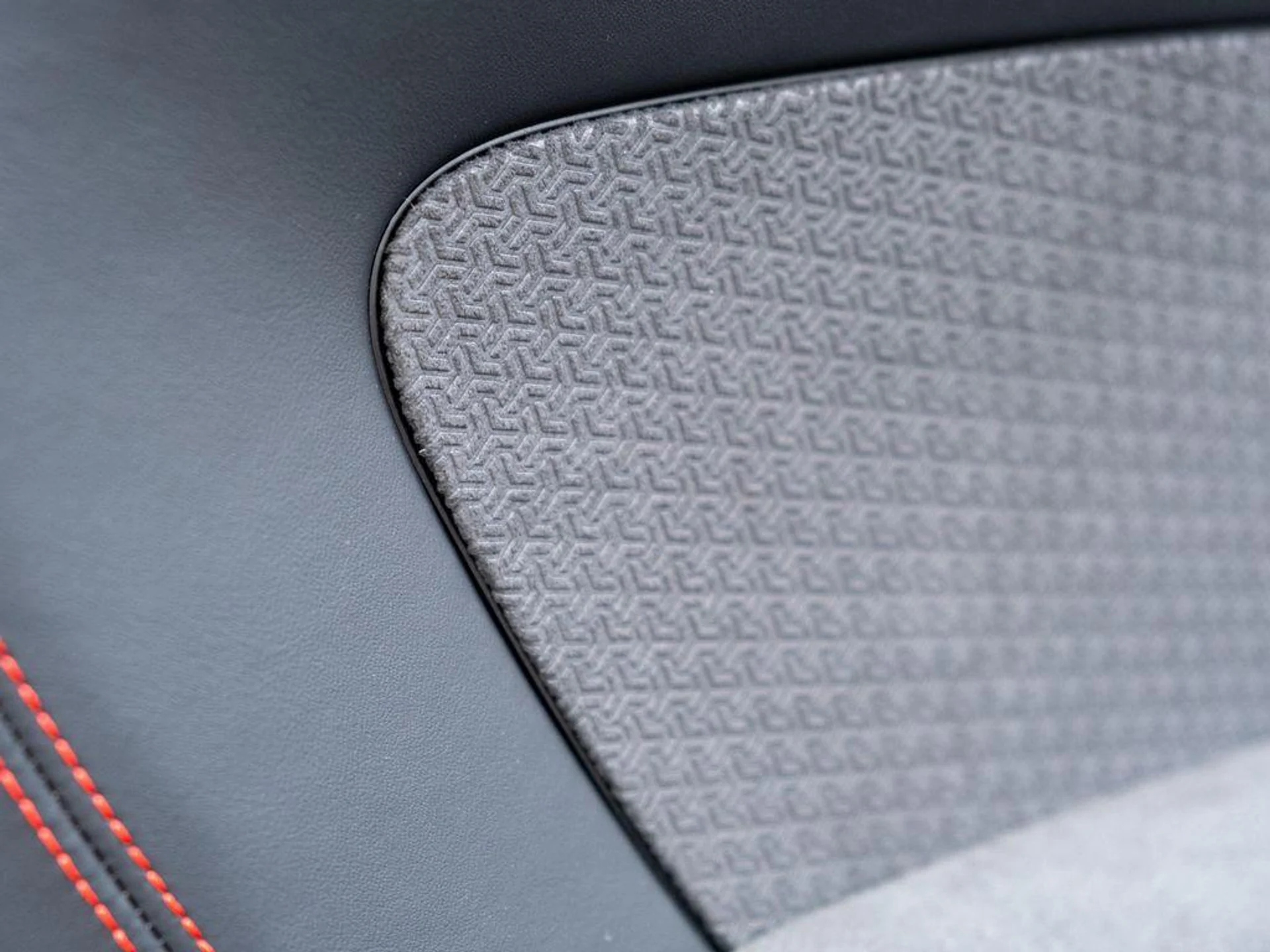 mph015_1854803692_c8_A3v_I_Og_Bo_Jx_UM_Pwfv_Vy_Br_Hbm_LQ_3338a97fbc