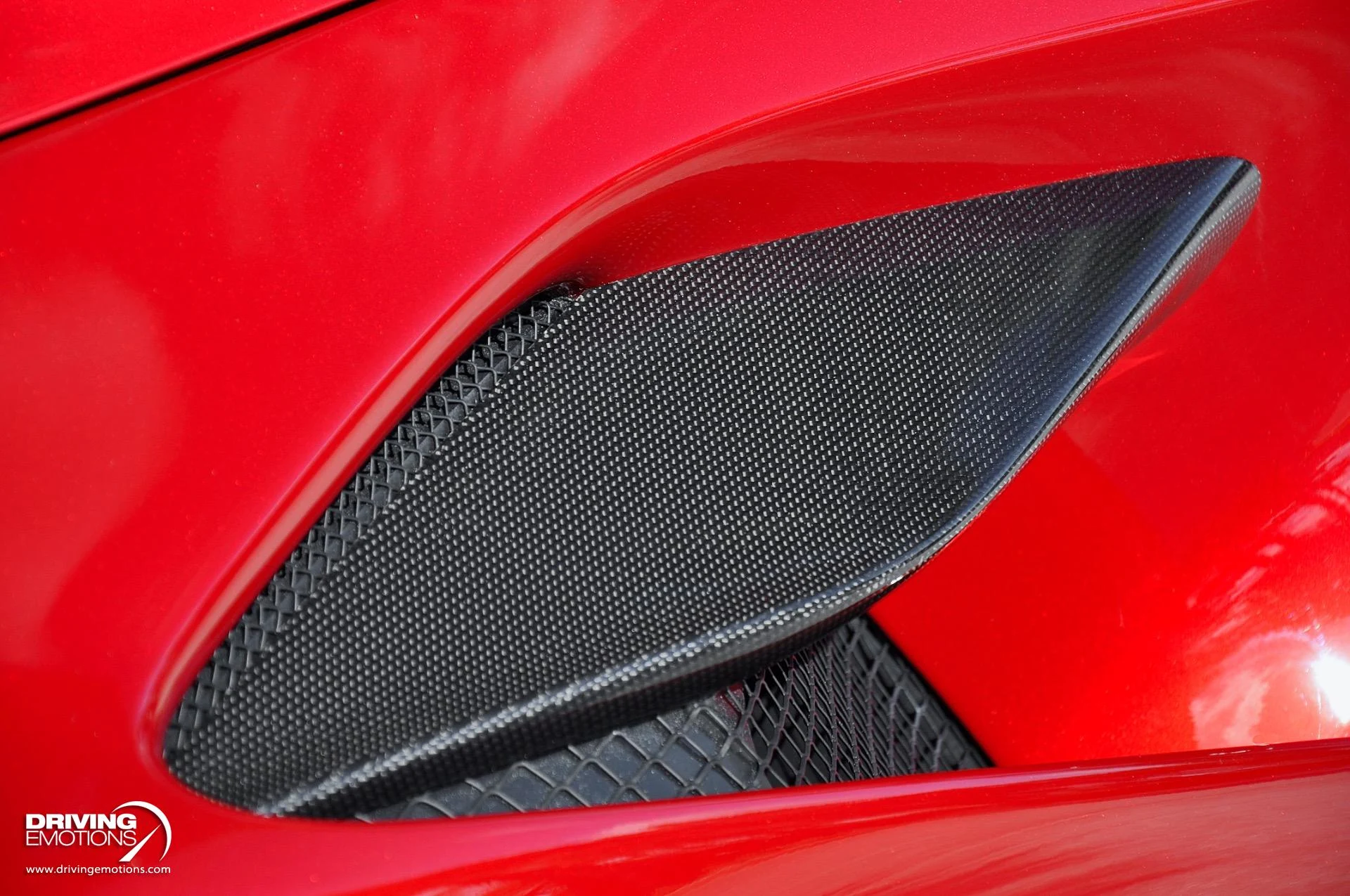 mph015_1869906414_896_p16_l_6411b07305