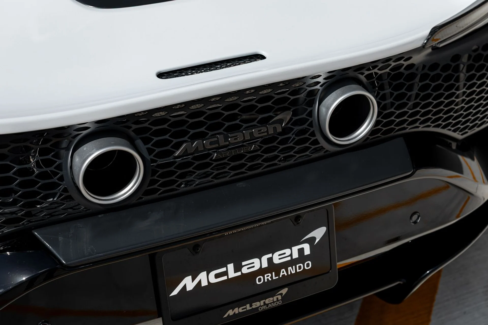 mph015_187674126_526_p16_l_9333fe57a1