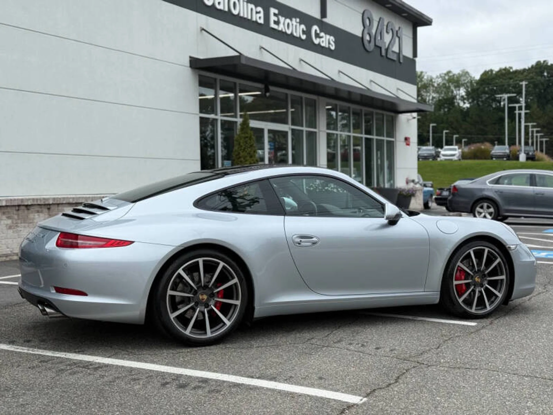 mph015_1881438243_2014_porsche_911_carrera_s_2dr_coupe_125aa8c484