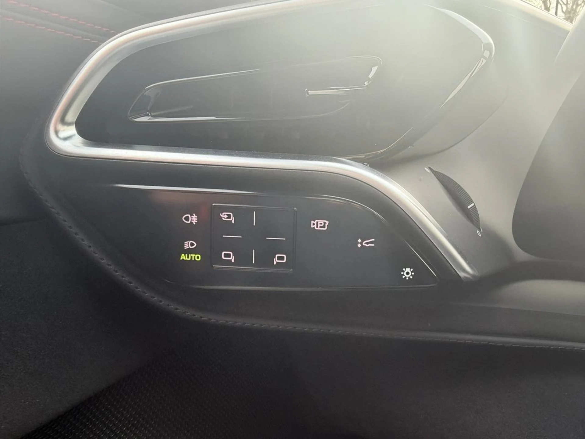 mph015_1888521925_fad6d192e879115932c94ad6de527a93_beee259937