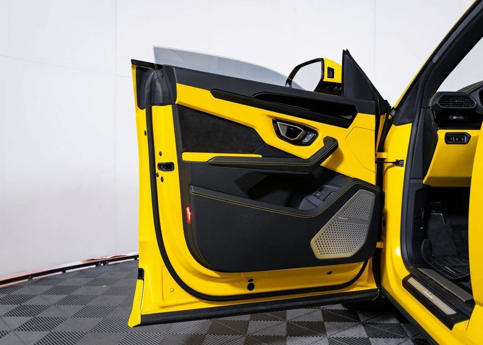 mph015_1890844046_9f704189f9c6b5ee21643f0790695792_1c7f362cf2