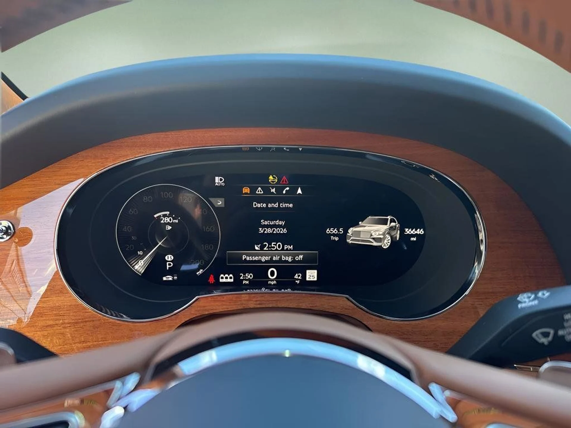 mph015_189891138_93e613912afd4e8cb8cc8252c5a8ebbd_498c5d7735