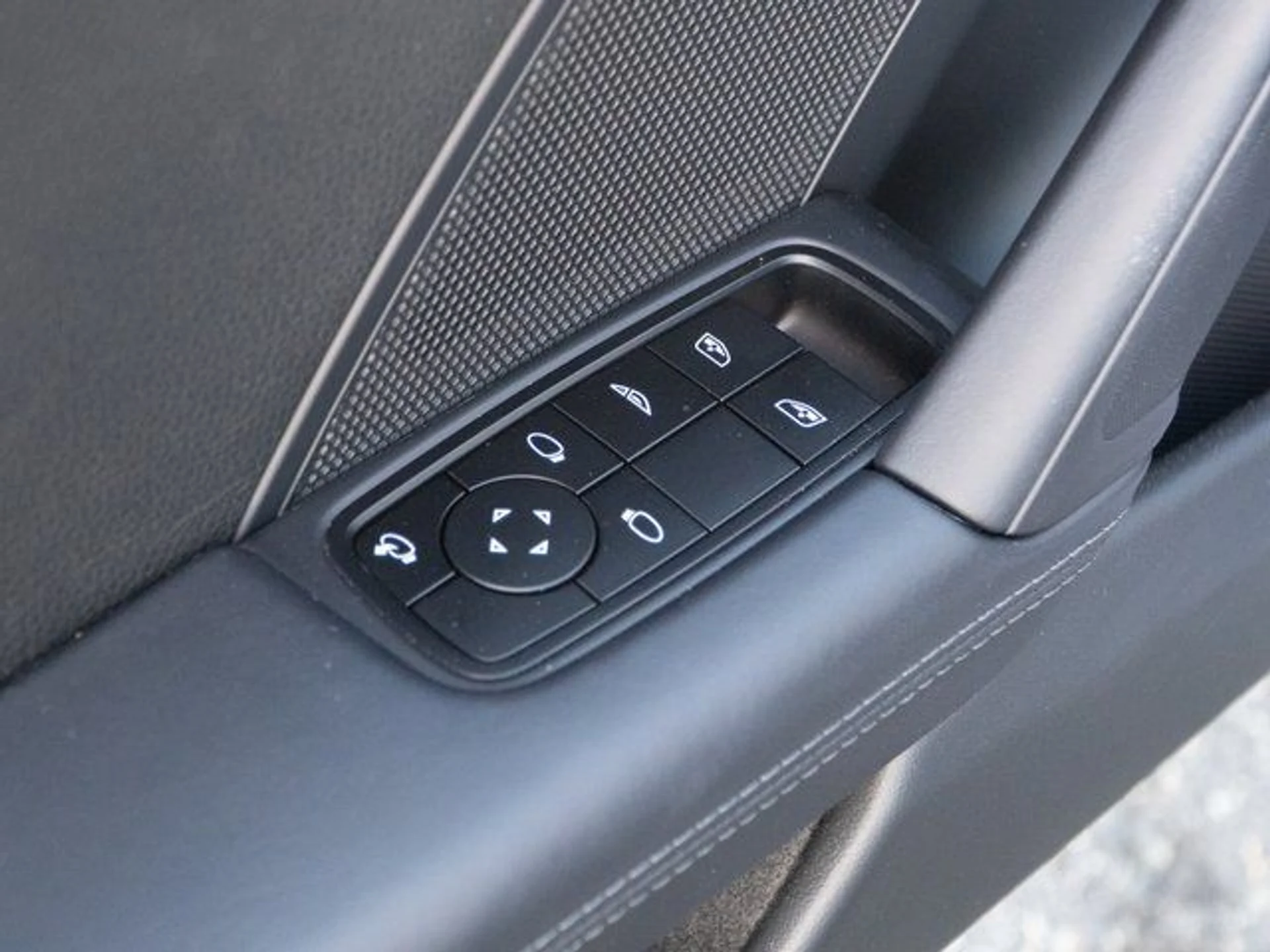 mph015_1899149264_92e87cb6bb5ba702688eb4d41e215349_5b67f95957