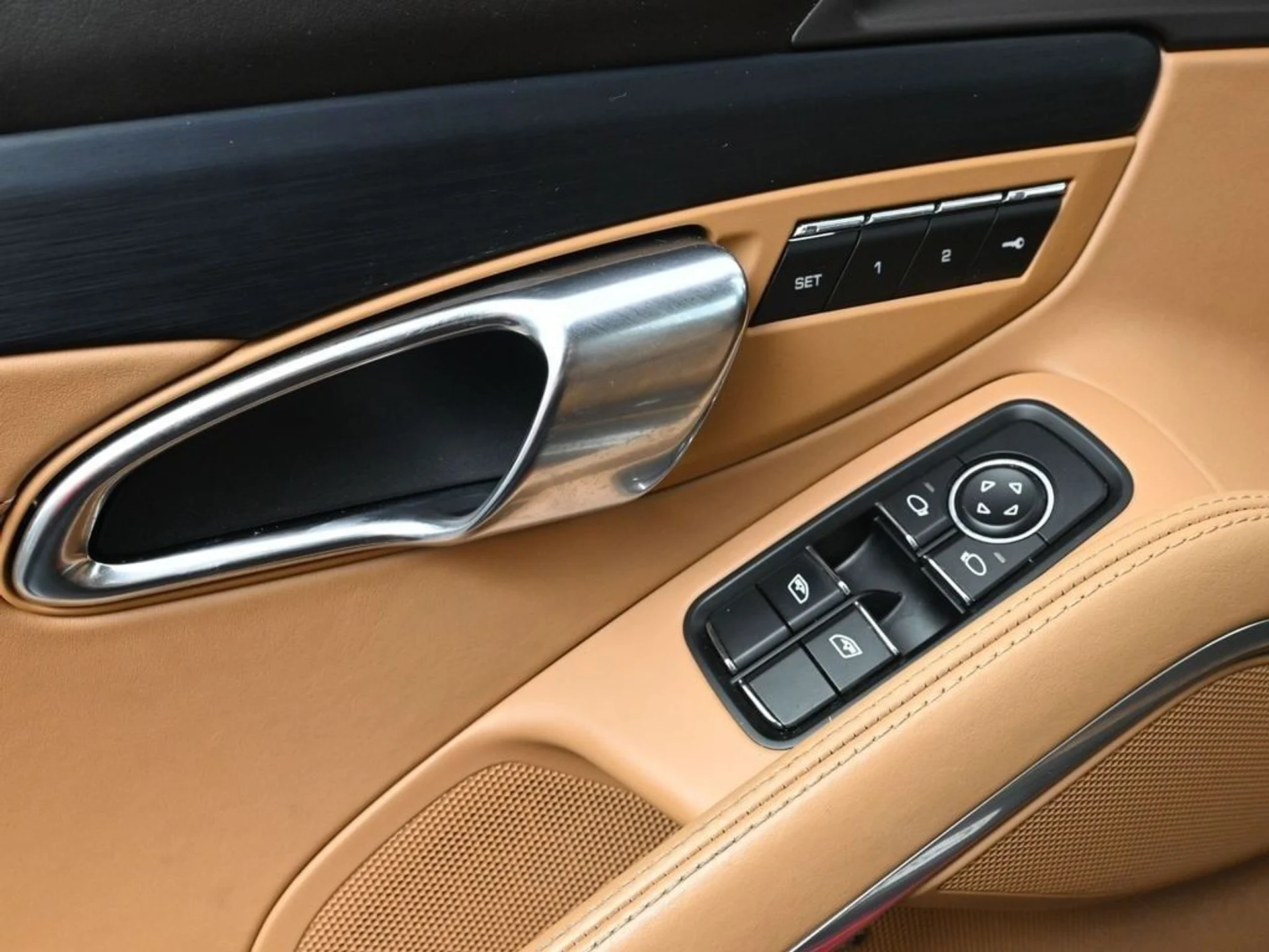 mph015_1899270829_c375c61a7d83bd369ad322c62ae5b933x_a0be442066