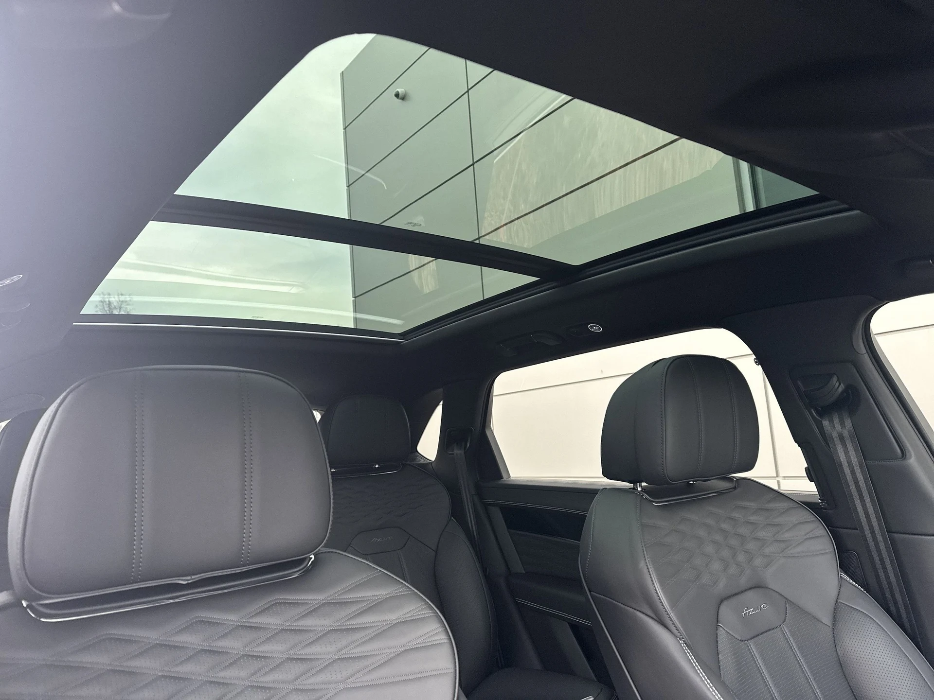 mph015_1900225699_e71690742560072566c76e8d6a73b1c6x_cd53cf0348