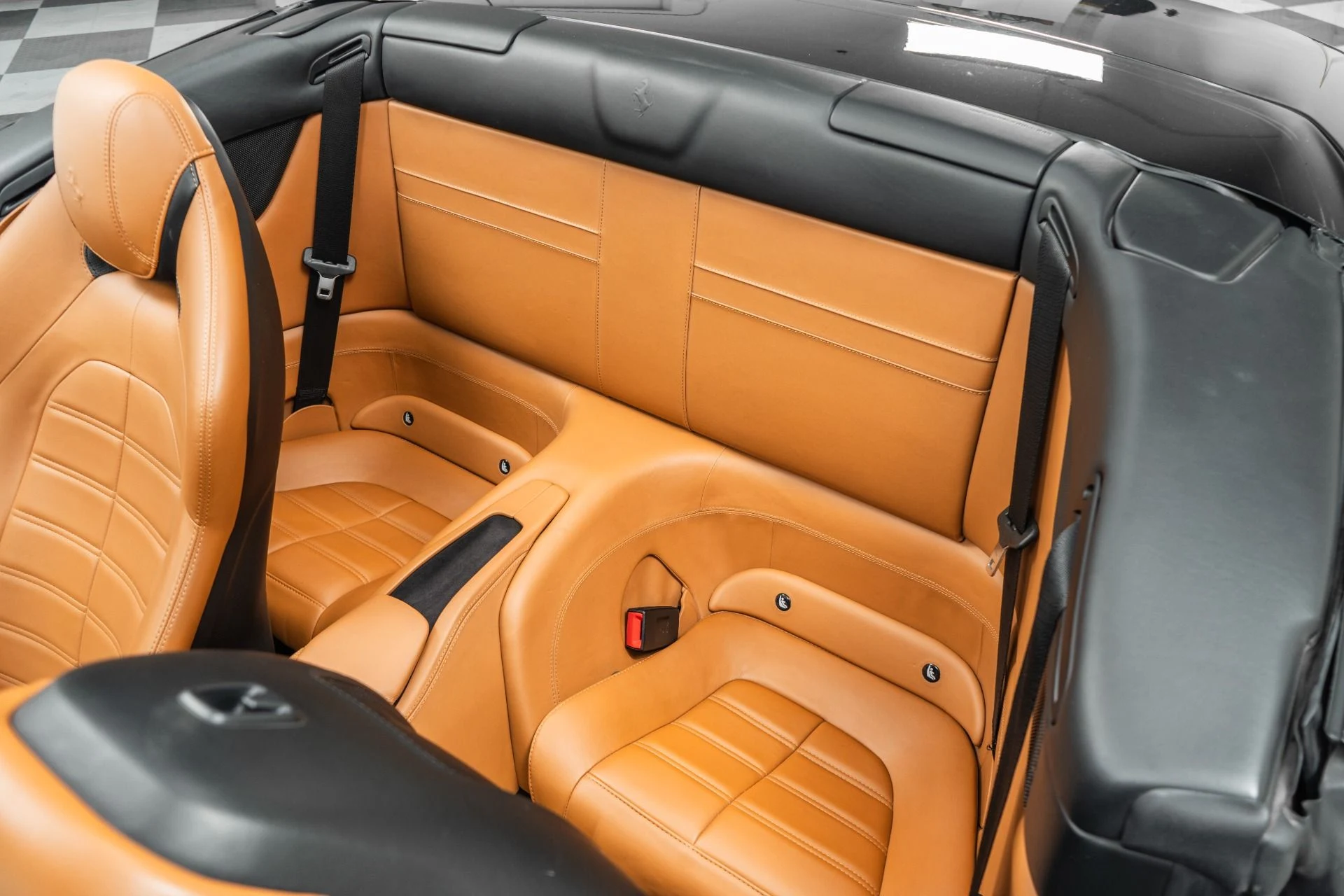 mph015_1904890370_Used_2015_Ferrari_California_Full_Power_and_Heated_Seats_Twin_Turbo_V8_1776271137_82ce5887c4