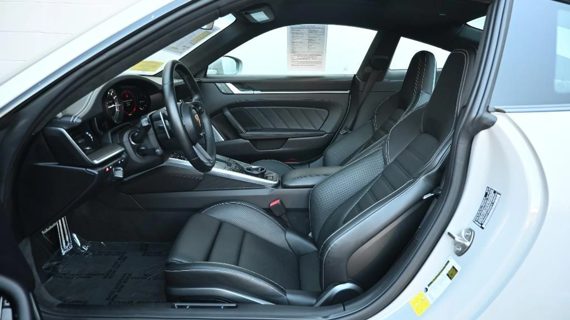 mph015_1911436551_nxh_GG_Vv_Crb92zc6lviymh0_RX_Qvg_669fbd3eef