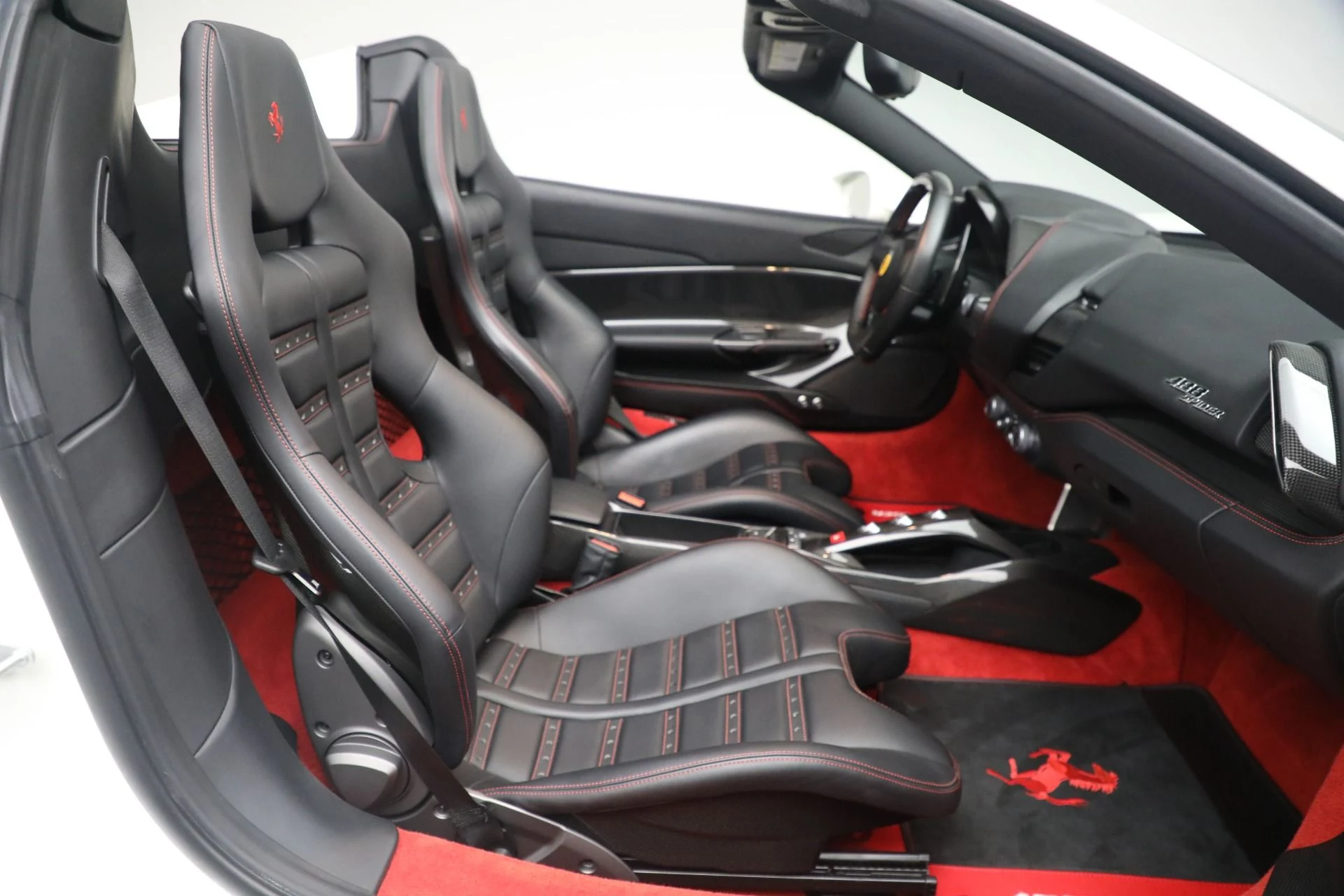mph015_191419121_Used_2016_Ferrari_488_Spider_1789756866_2efcebb655