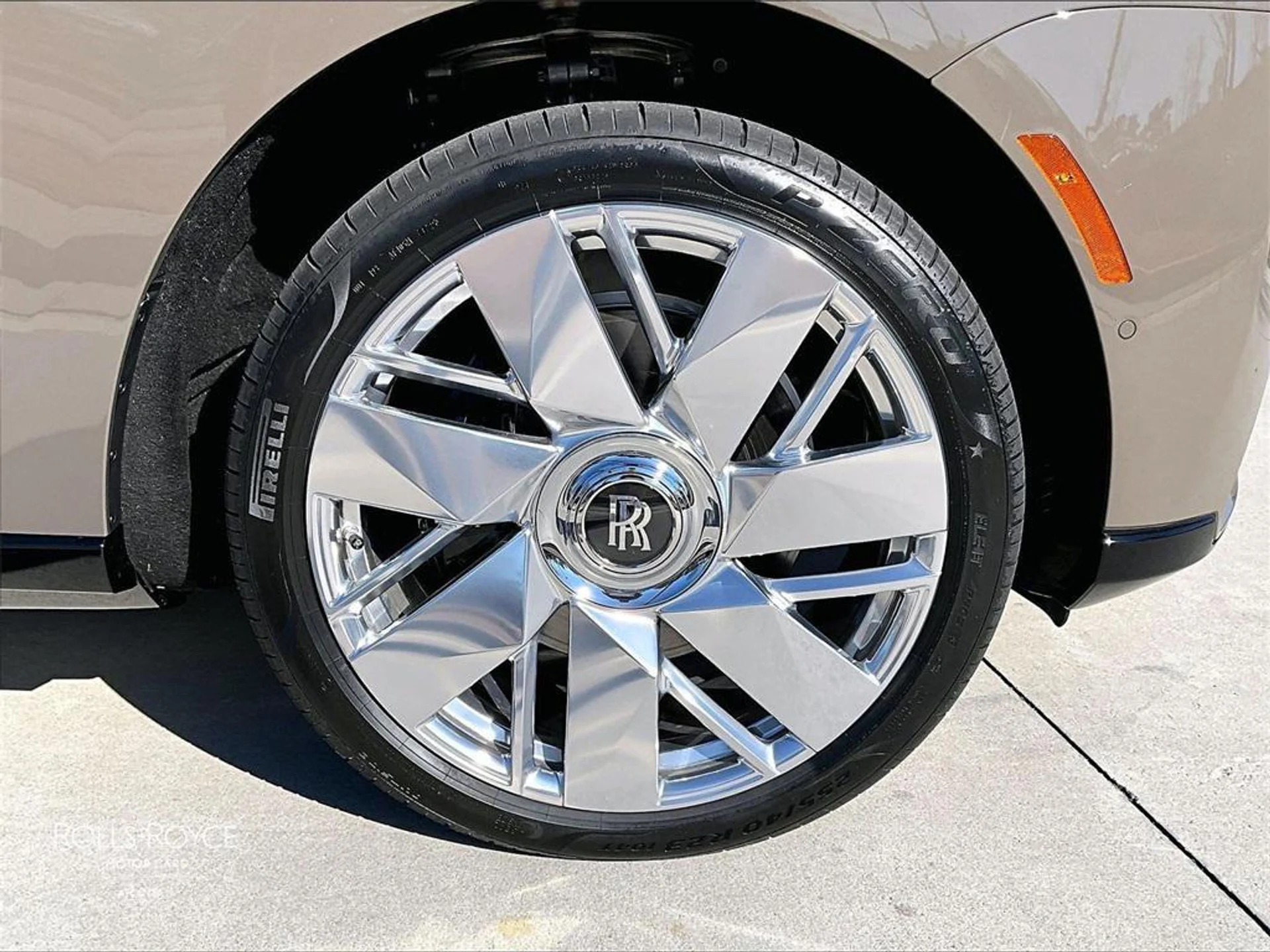 mph015_1915202582_a_QK_9a_Z32_Pwx_KY_vy_S_n4hb_Qjymc_7c0c3c2a5a