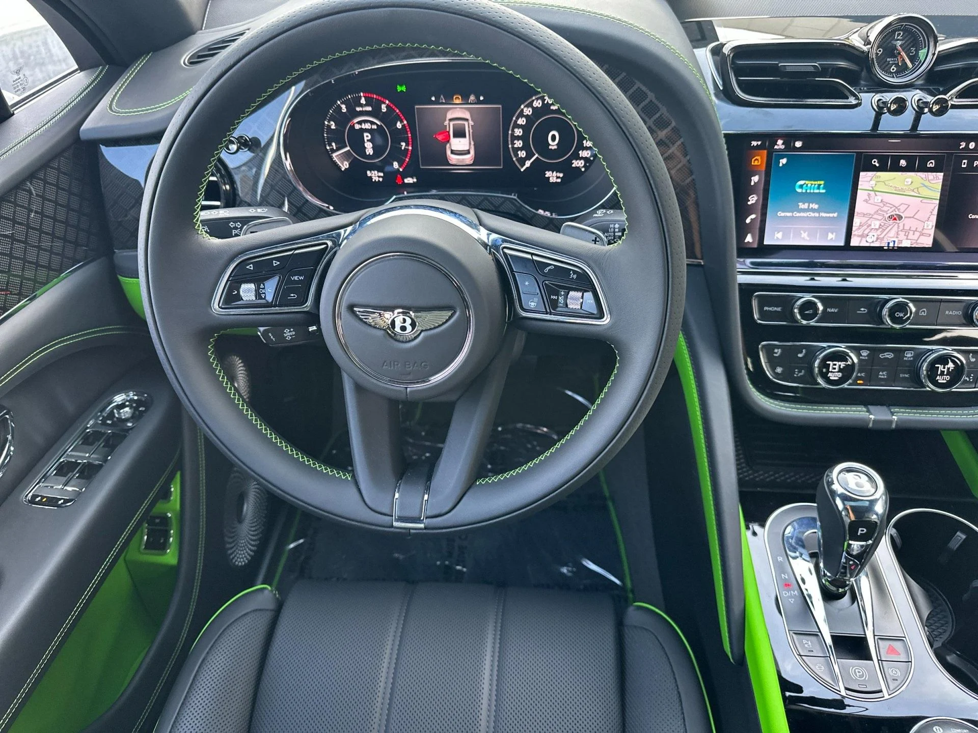 mph015_1919888966_New_2025_Bentley_Bentayga_V8_1760604168_4d697ed1d8