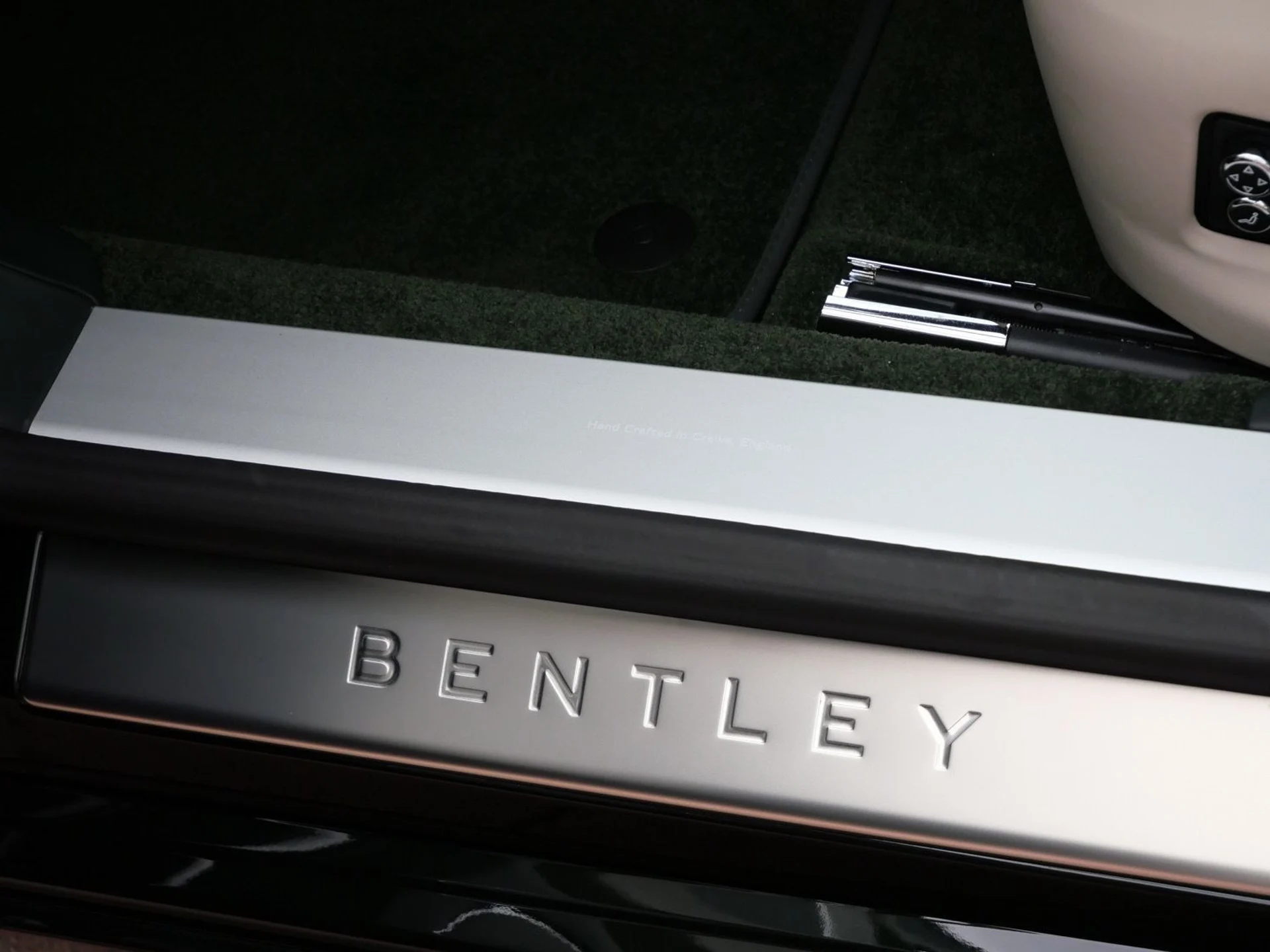 mph015_1926070688_08ff7613bac1c4bcb981ca0da11dba8dx_3dc32d28c0