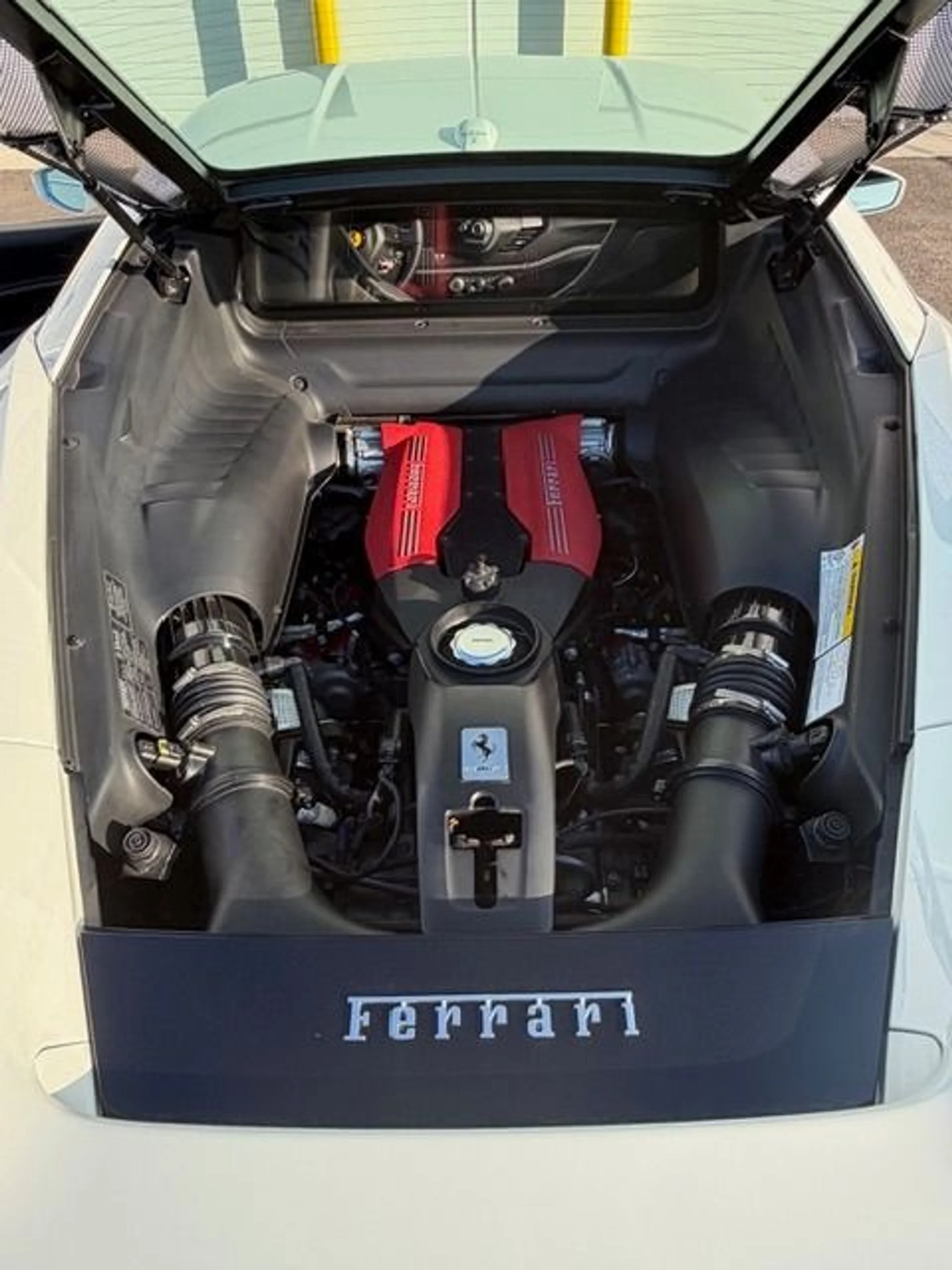 mph015_19274085_Used_2019_Ferrari_488_GTB_1788475408_5dc0fb6884