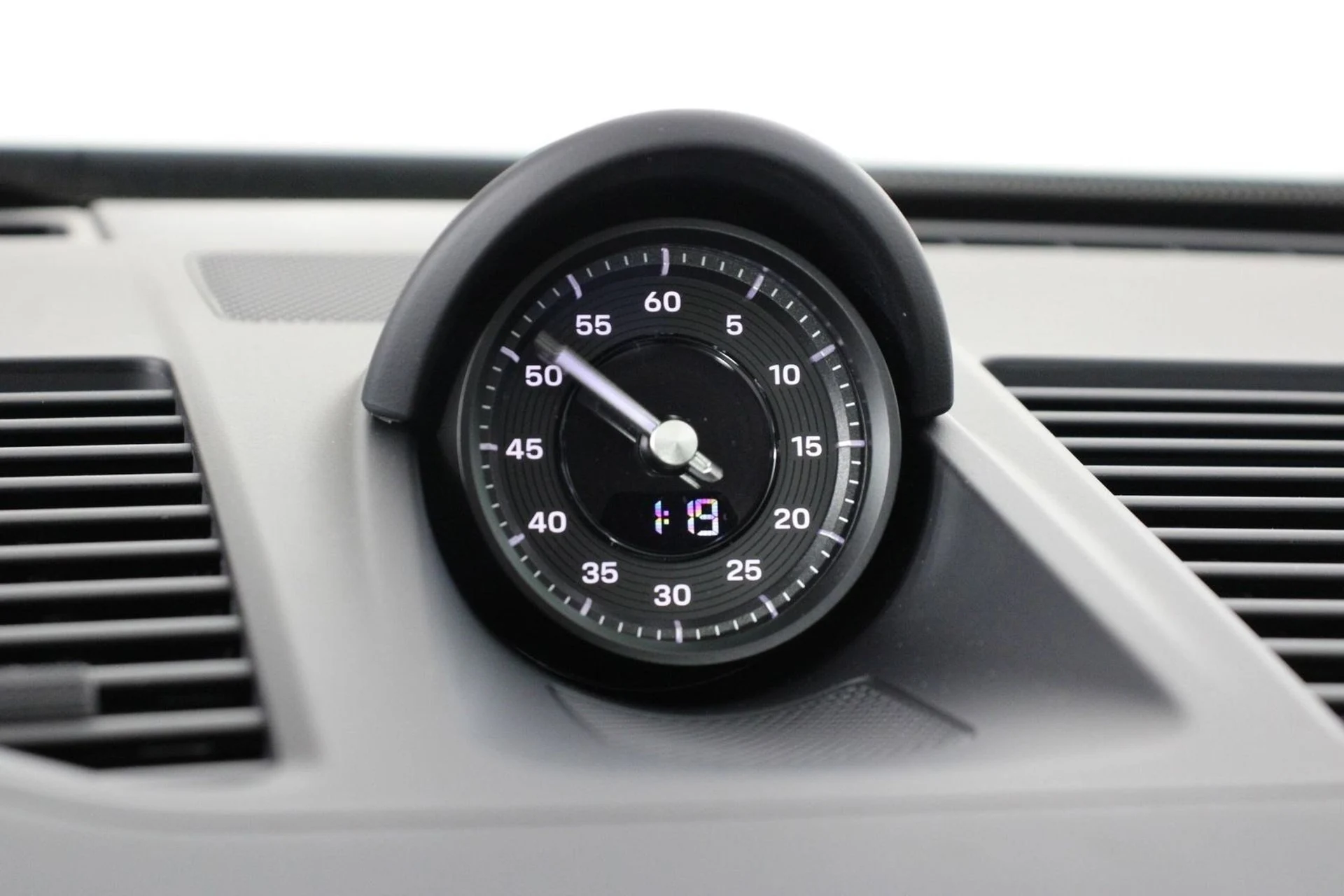 mph015_1937307444_a03fc91d21acf4bf0cc263f980aec20d_252c266a99