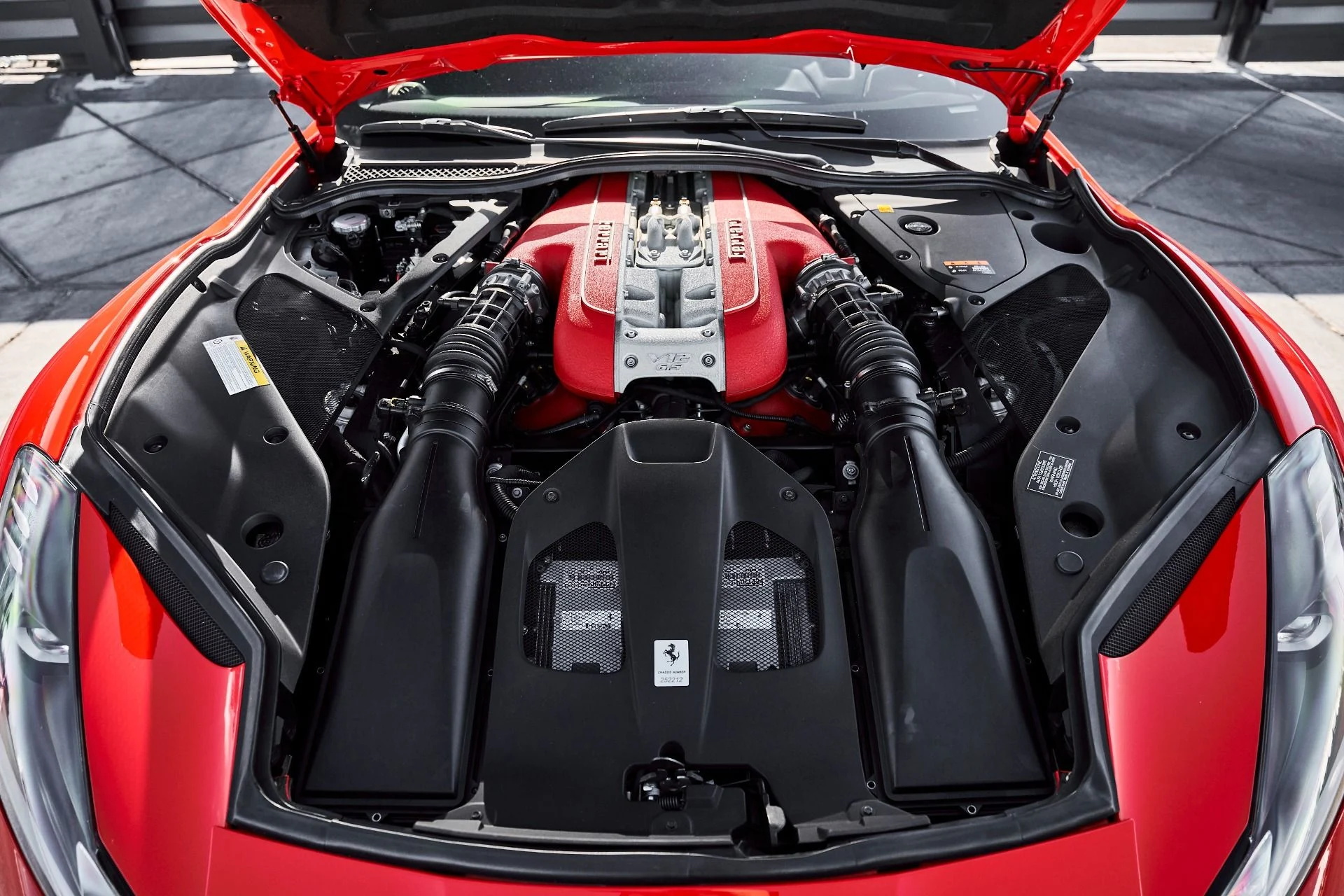 mph015_1938752605_Used_2020_Ferrari_812_Superfast_Base_1778723413_7614b52b08