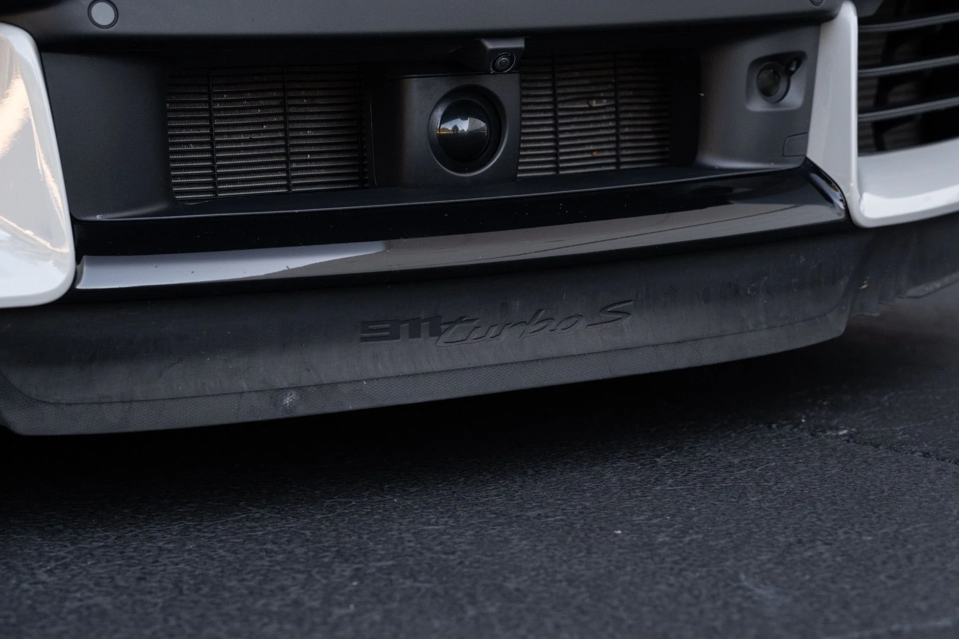 mph015_1943399401_Used_2022_Porsche_911_Turbo_S_1770440206_5b0ed4456e