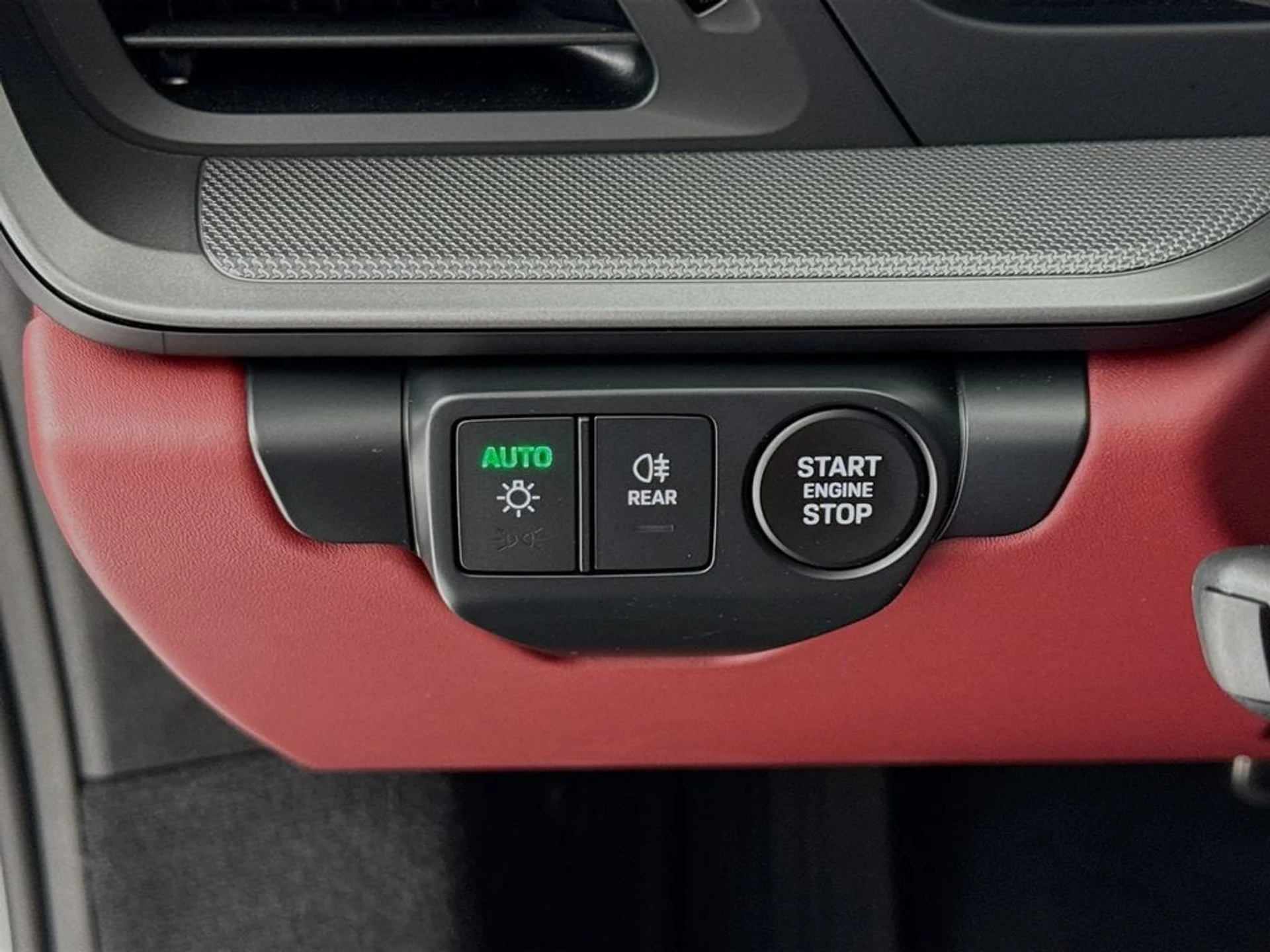 mph015_1944961250_82965ddce35fcf2cbb1c7e3c3c8942dcx_9613e87752