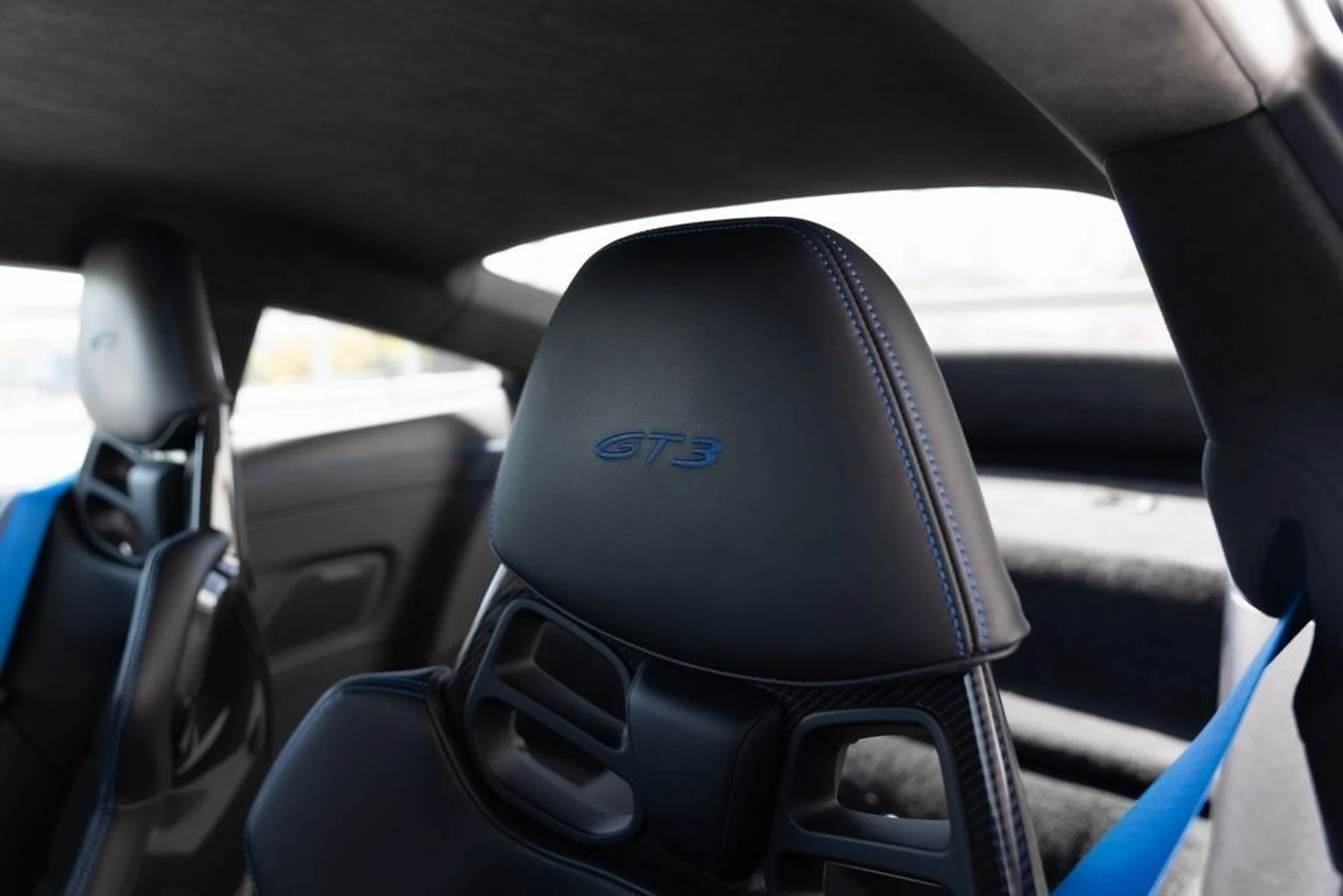 mph015_1949164170_f5bc3451c2a3f6b44803a232293d8914x_ae553a5026