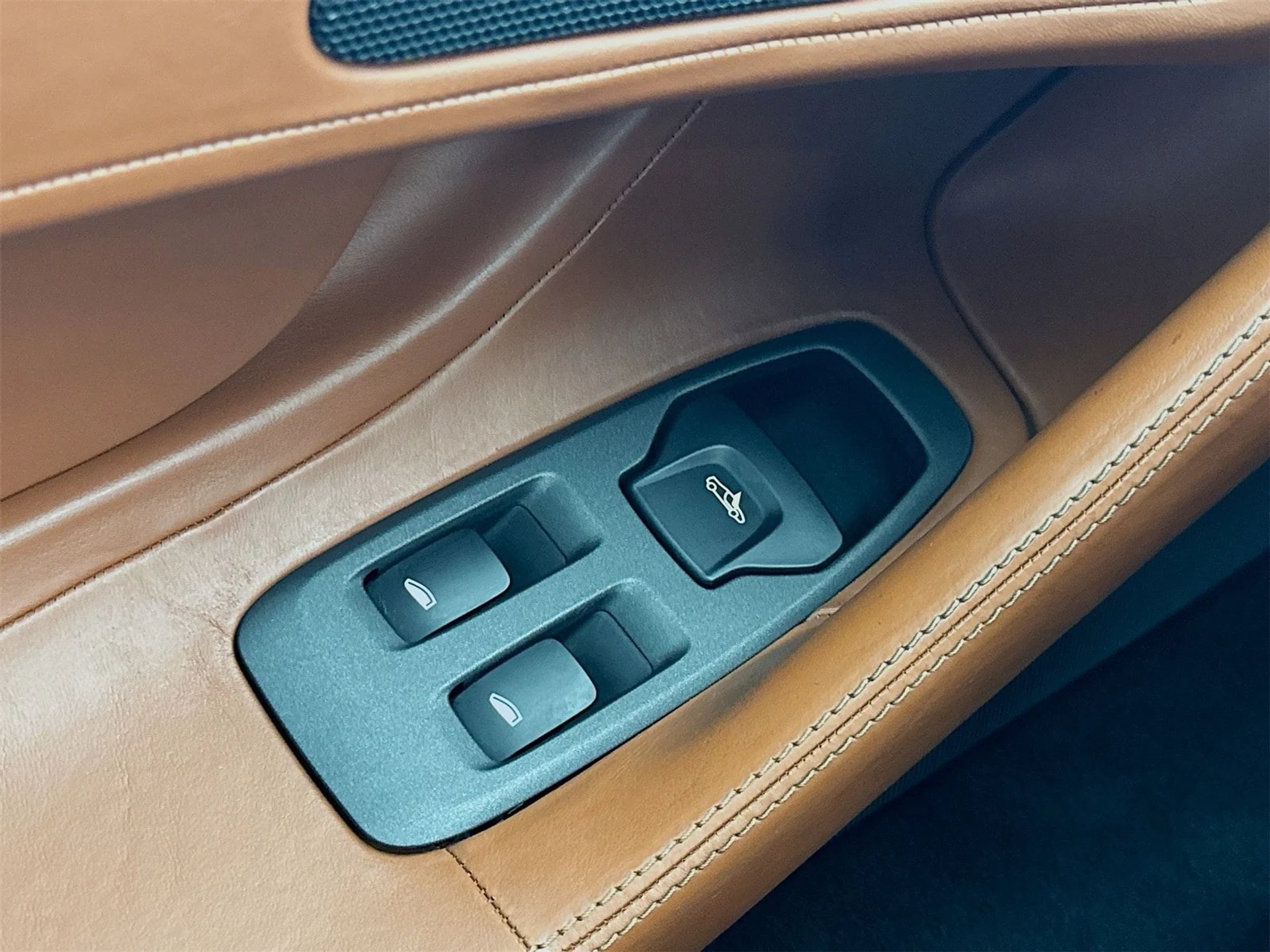 mph015_1949455844_315af097acb7986a9b7888c47dd64608x_ccad0f0282