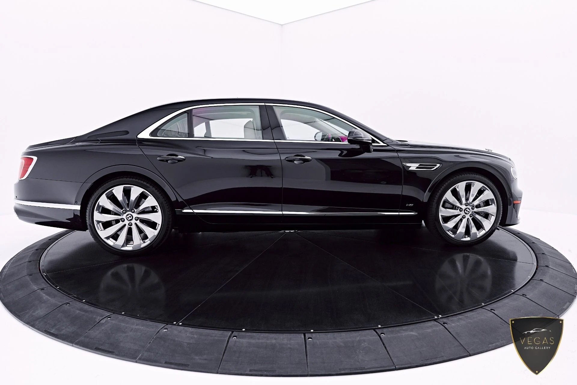 mph015_1952035534_Used_2022_Bentley_Flying_Spur_V8_1782495051_0e48e9d184