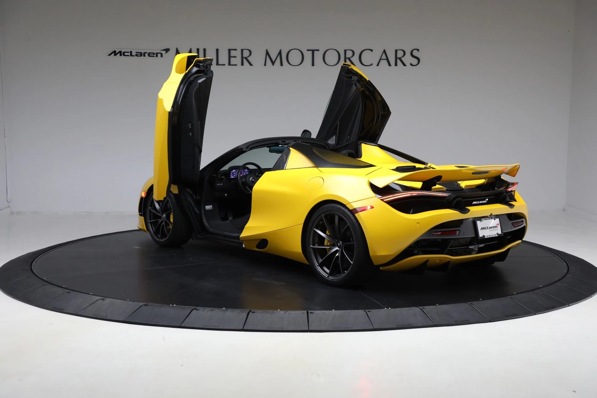 mph015_1958784855_Used_2021_Mc_Laren_720_S_Spider_Performance_96b7bc4aeb