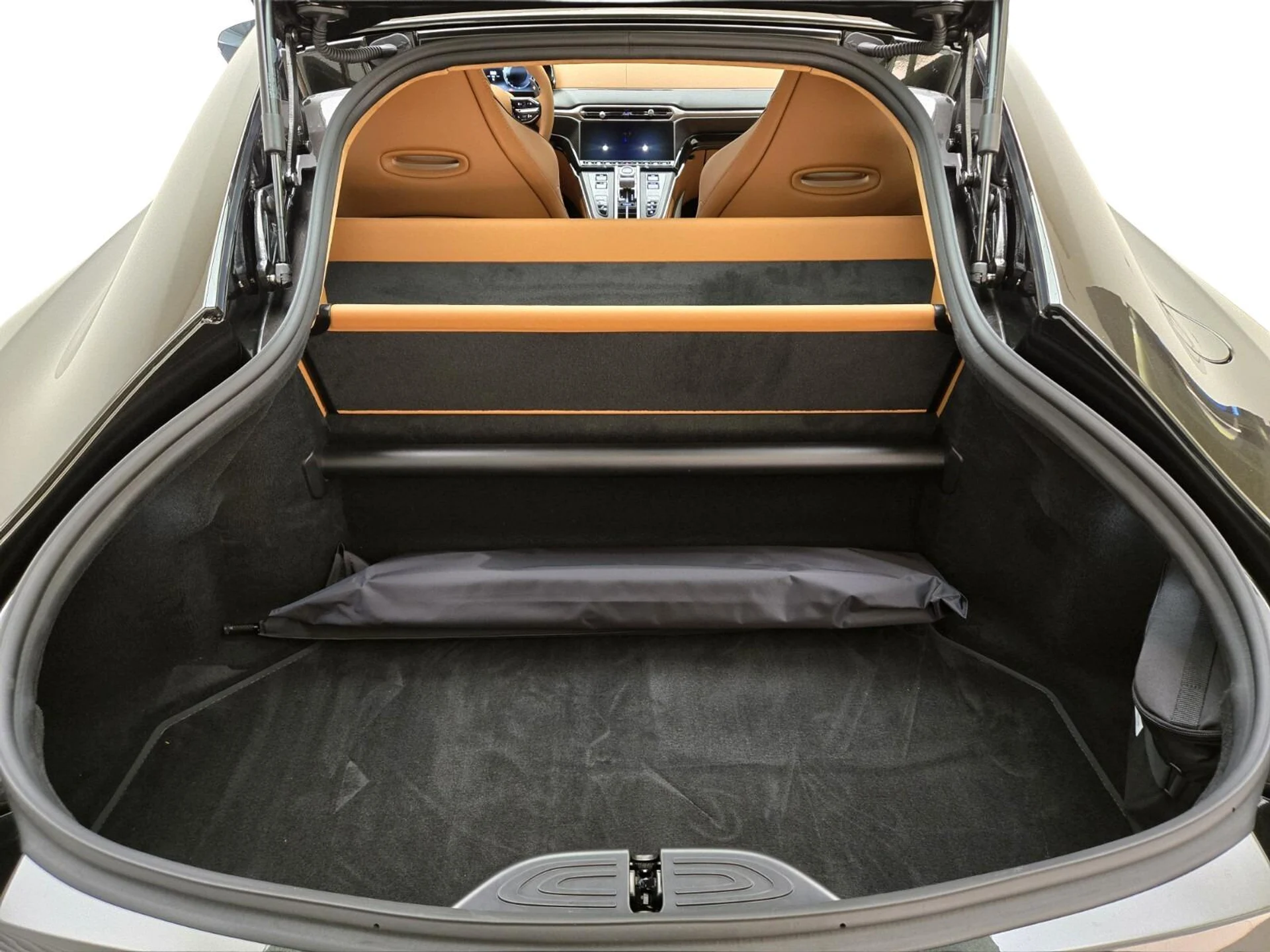 mph015_1959649461_New_2026_Aston_Martin_Vantage_S_1775625496_80cc386d68