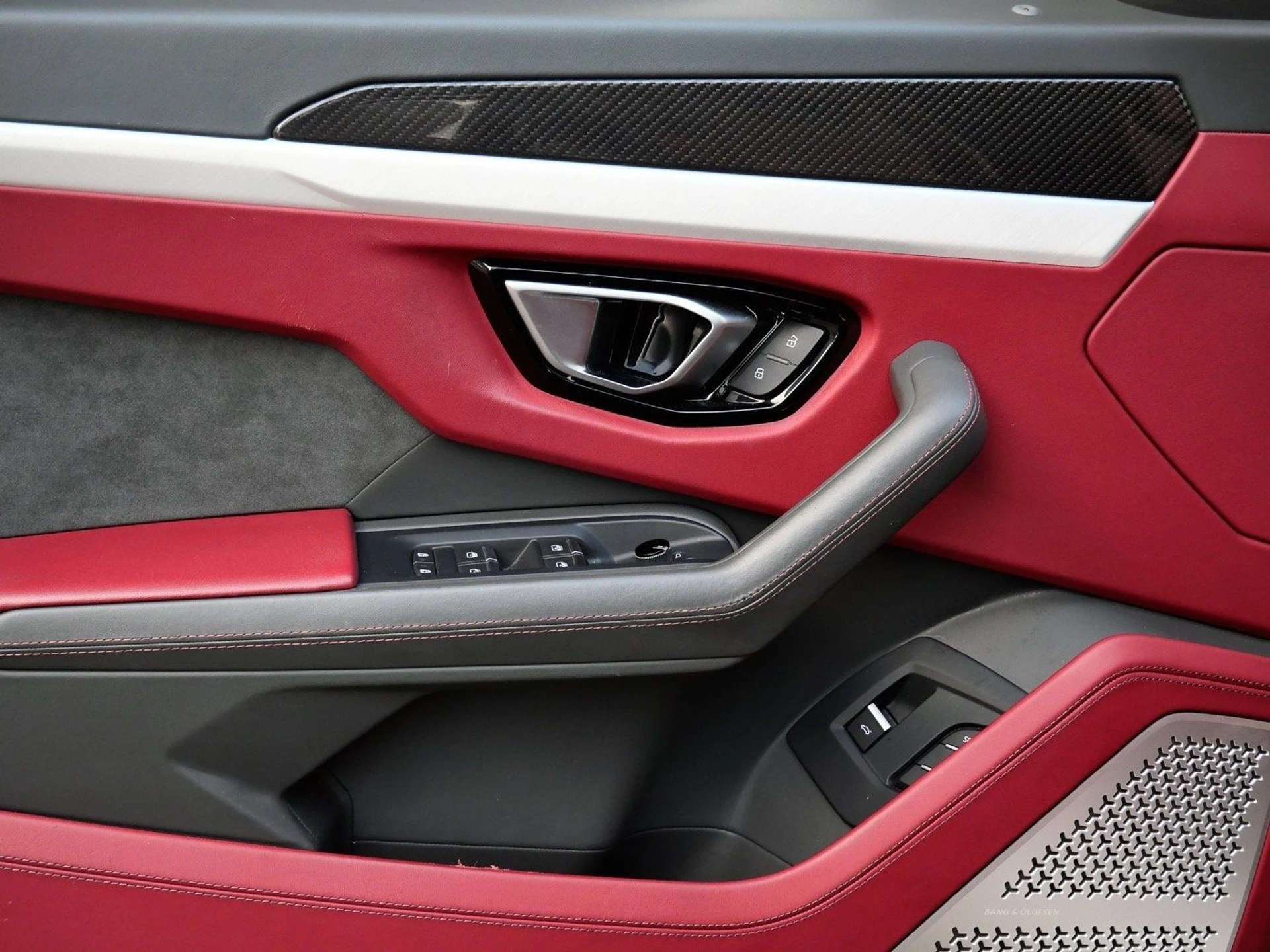 mph015_1960424345_28712d123382254d6f3aea04a9603feax_30e1a8f677