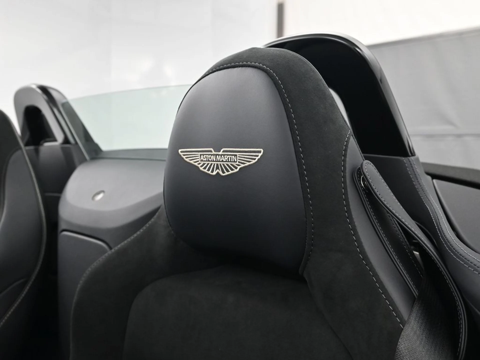 mph015_1976107850_9af614d7567f0b78403b23ffb5526136x_3531c08a2b