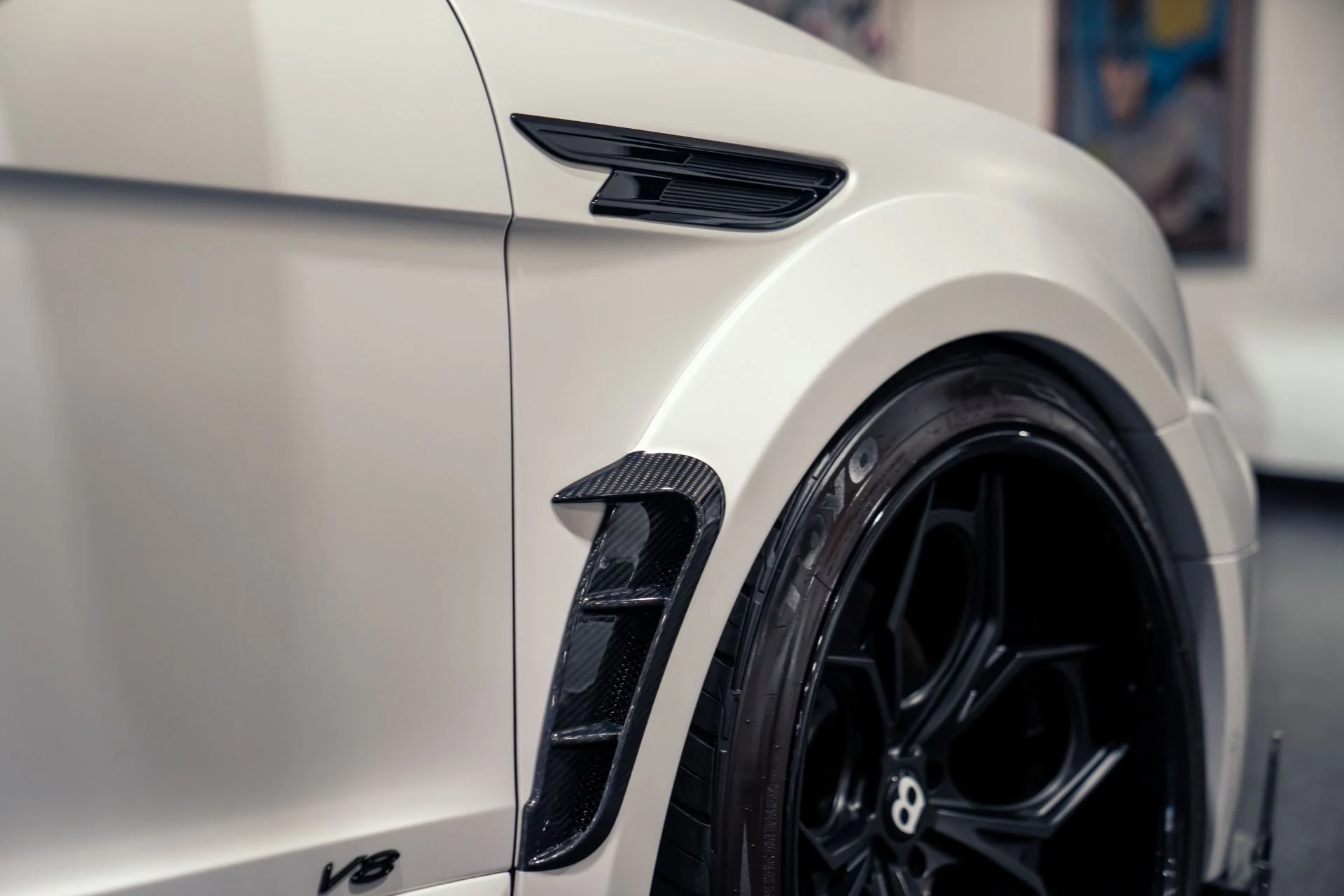 mph015_197852188_Used_2021_Bentley_Bentayga_V8_First_Edition_MASSIVE_MSRP_Full_Mansory_Kit_1788191906_7403c514bd