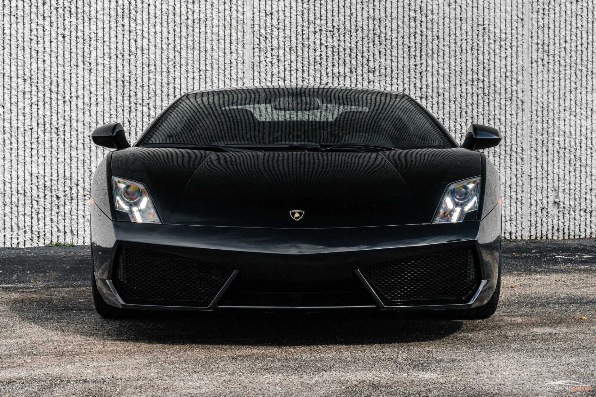 mph015_1983254176_Used_2012_Lamborghini_Gallardo_LP_550_2_w_a_White_Interior_Diamond_Stitch_Reverse_Cam_Front_Lift_1696105908_f5cd6d73e9