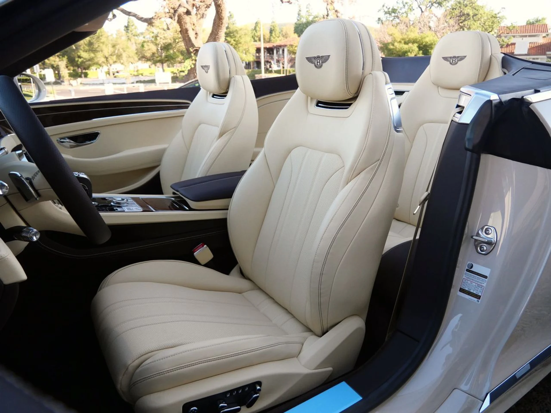 mph015_1984197768_0f301e2fbd67c0e2a772b4f1ba328cdax_26c5214562