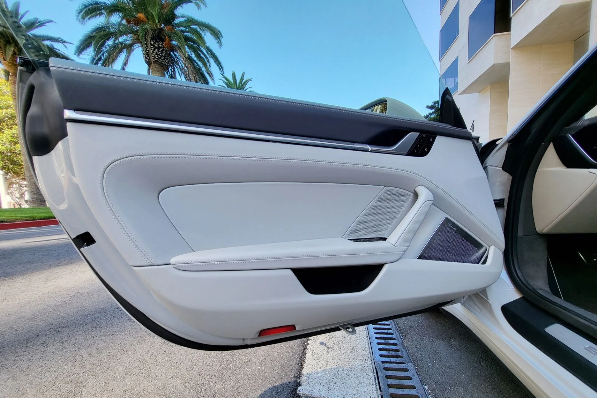 mph015_1986225222_Used_2021_Porsche_911_Carrera_S_1768411086_bf623fefe5