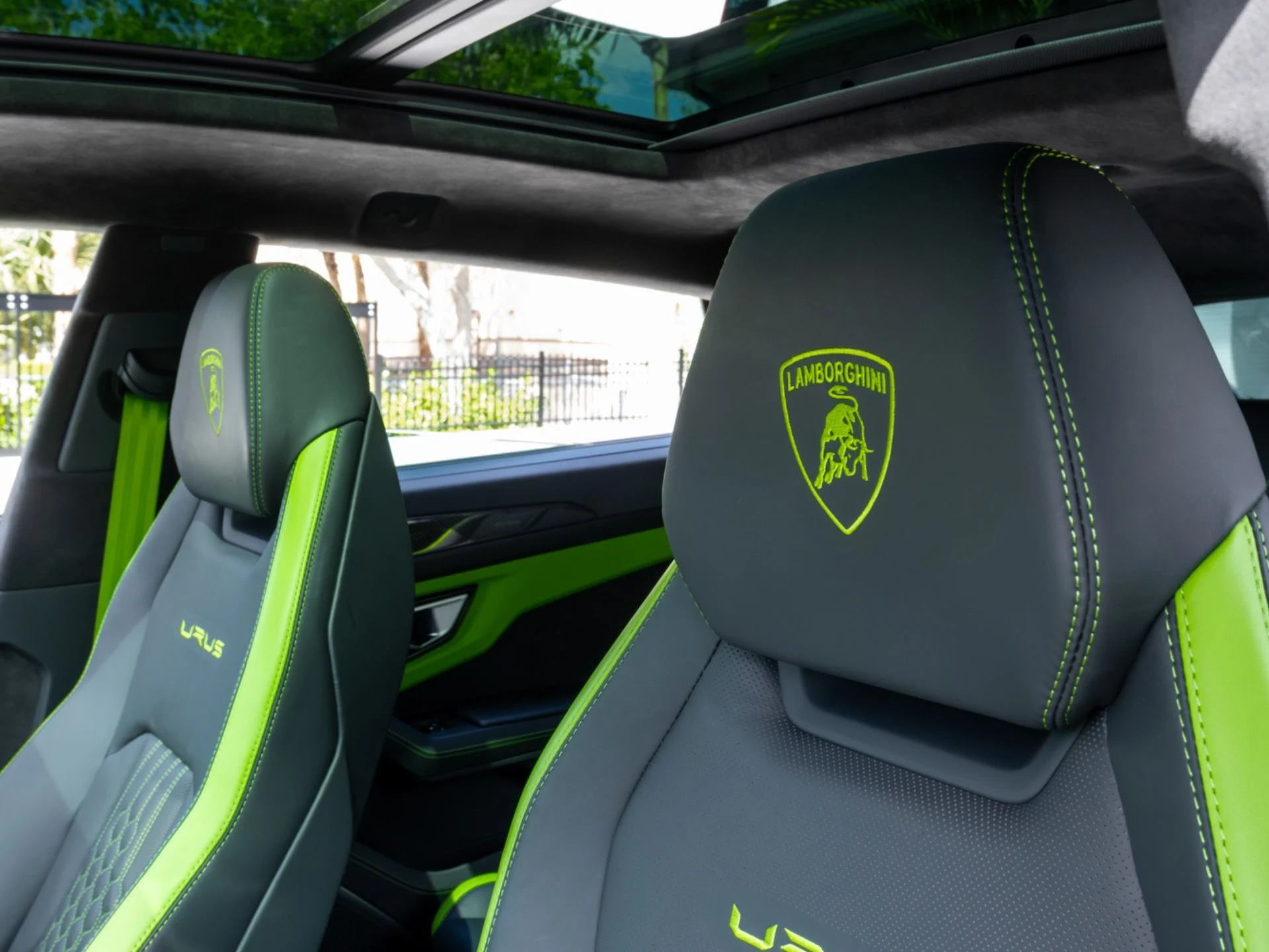 mph015_1992905293_Used_2024_Lamborghini_Urus_S_1775489522_0b9a38fa7d