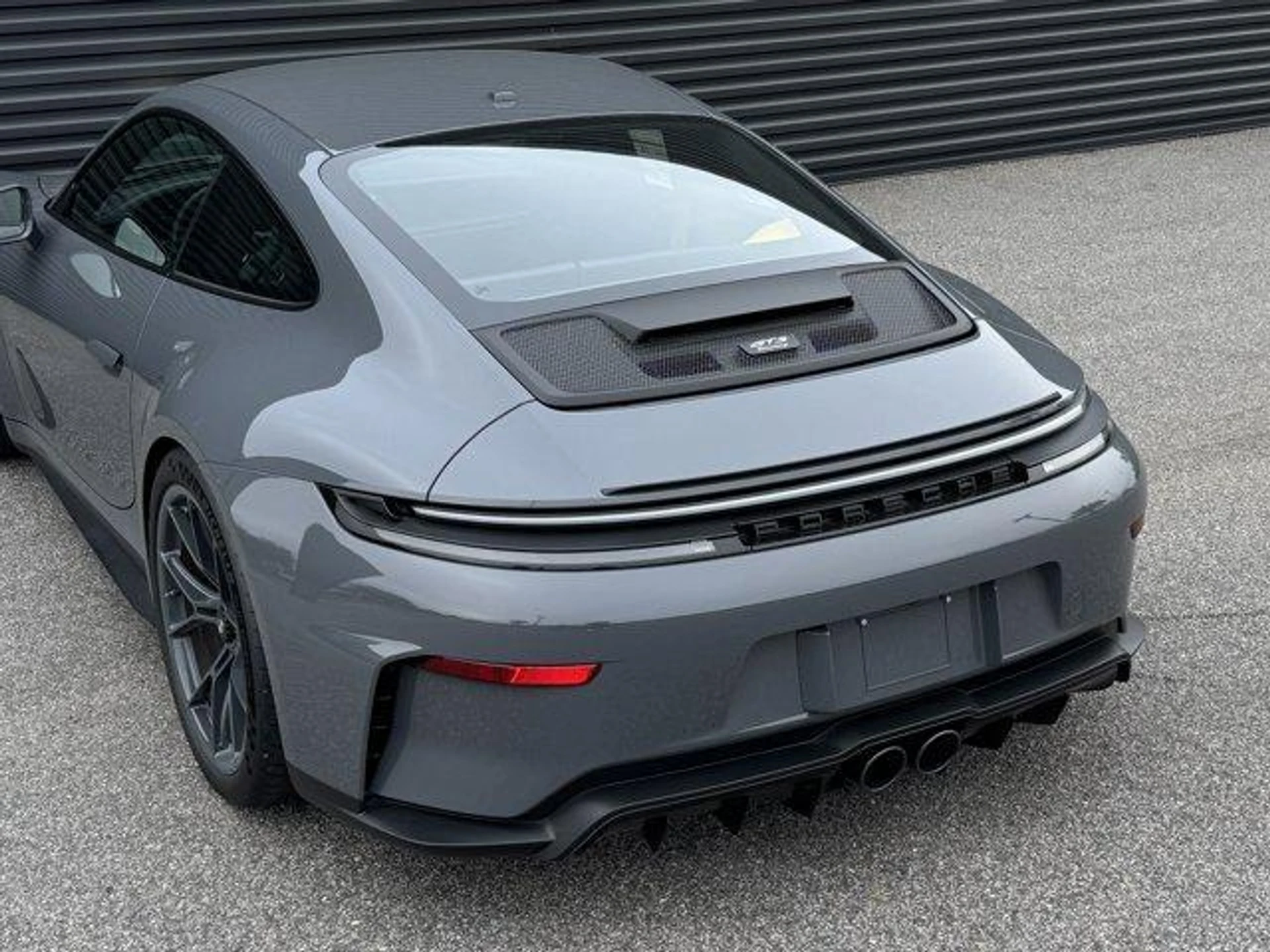 mph015_1995438145_a_J4_S_Of_E_9a1h0qx_Mcl_S_Cb_Cg3_T_Zo_34162e93a9