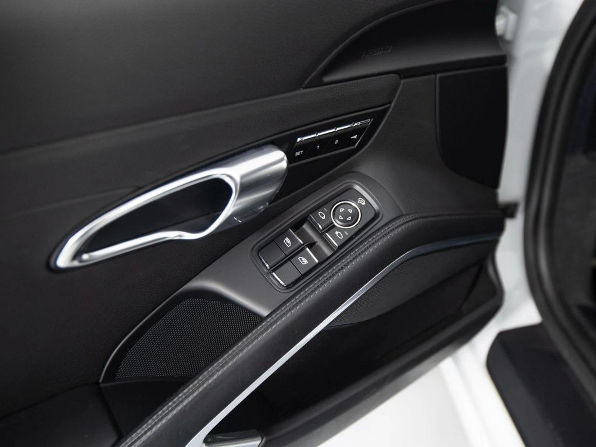 mph015_2017921650_LOF_tw_FD_3_G37cp_H_Zx_Oi_Poo_J_St_Y_0c8d21b10d