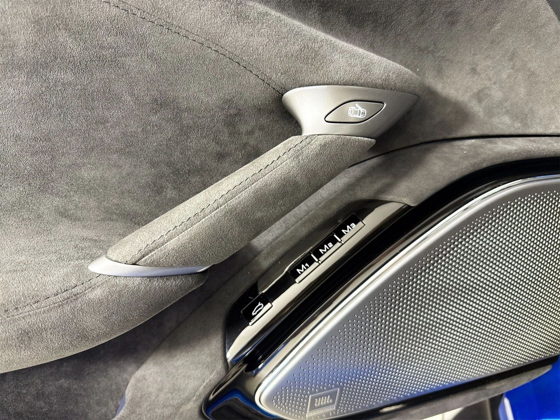 mph015_2018874432_88da6d18faf2bc06f45334c721a2721e_327995d01f