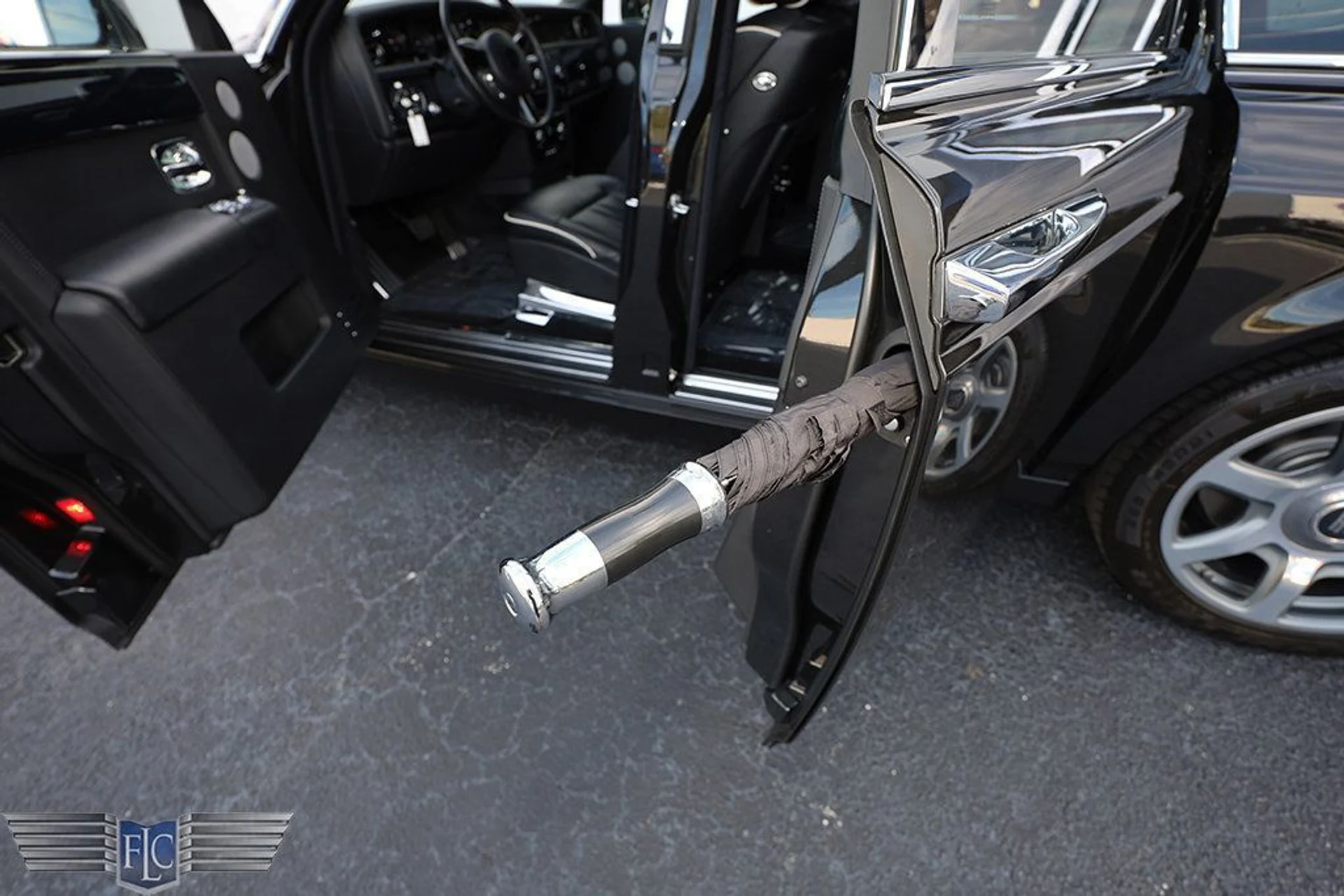 mph015_2020552470_used_2016_rolls_royce_phantom_4drsedan_6305_22959100_16_1024_457d0ccd76