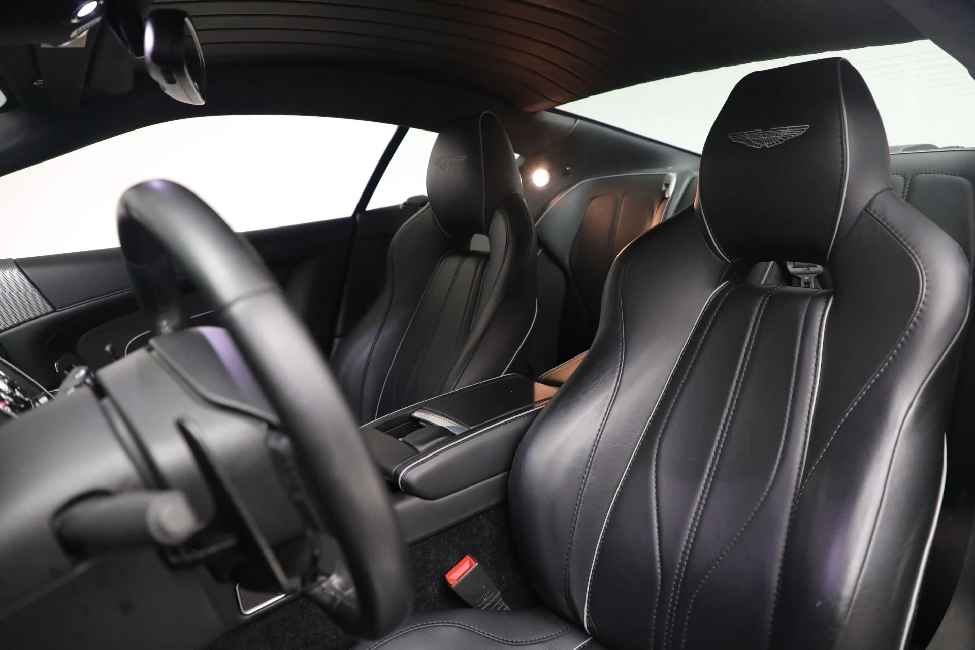 mph015_2023196181_Used_2015_Aston_Martin_DB_9_Carbon_Edition_0f155086b1