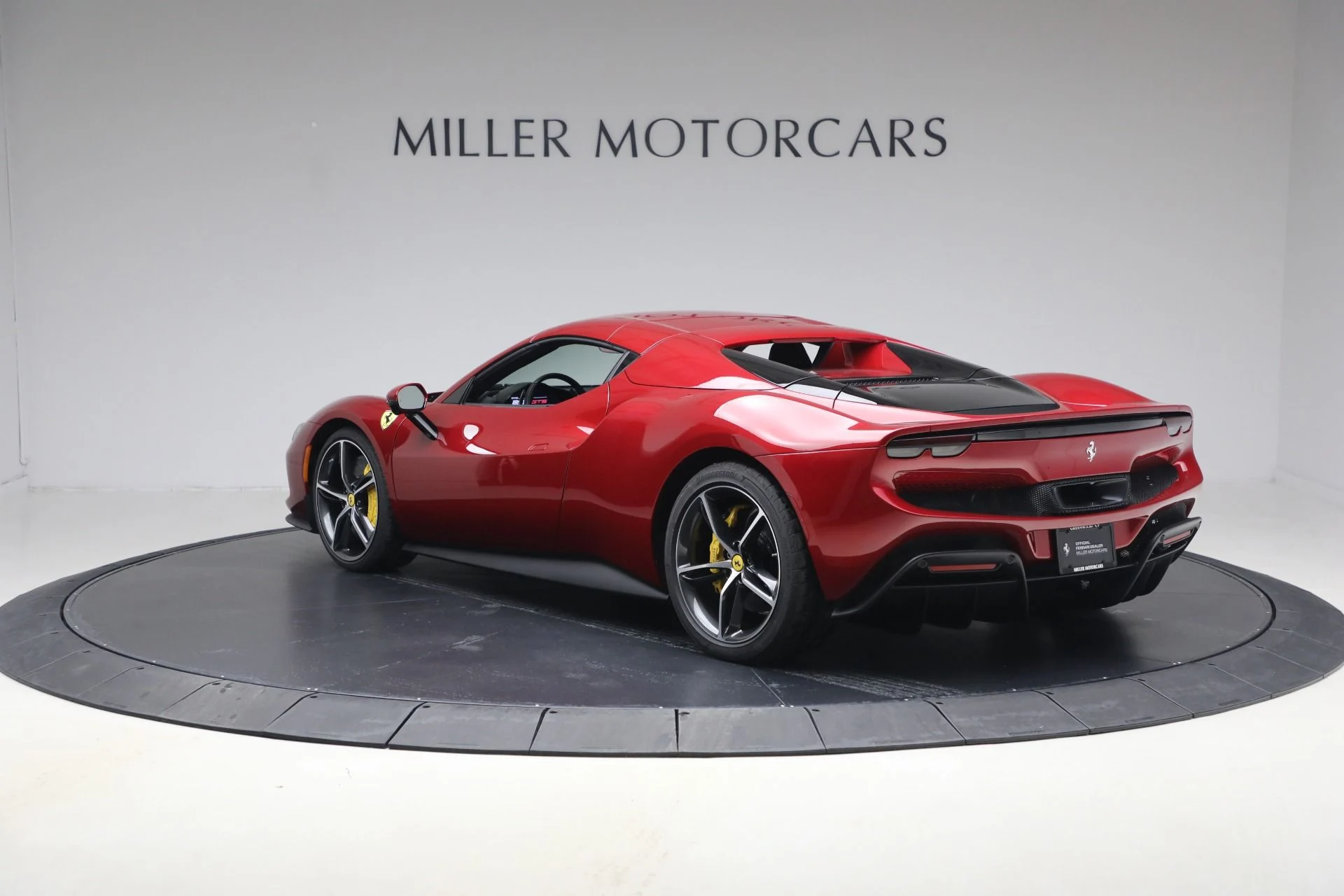 mph015_2023482627_Used_2025_Ferrari_296_GTS_1769548301_7d9389c2c0